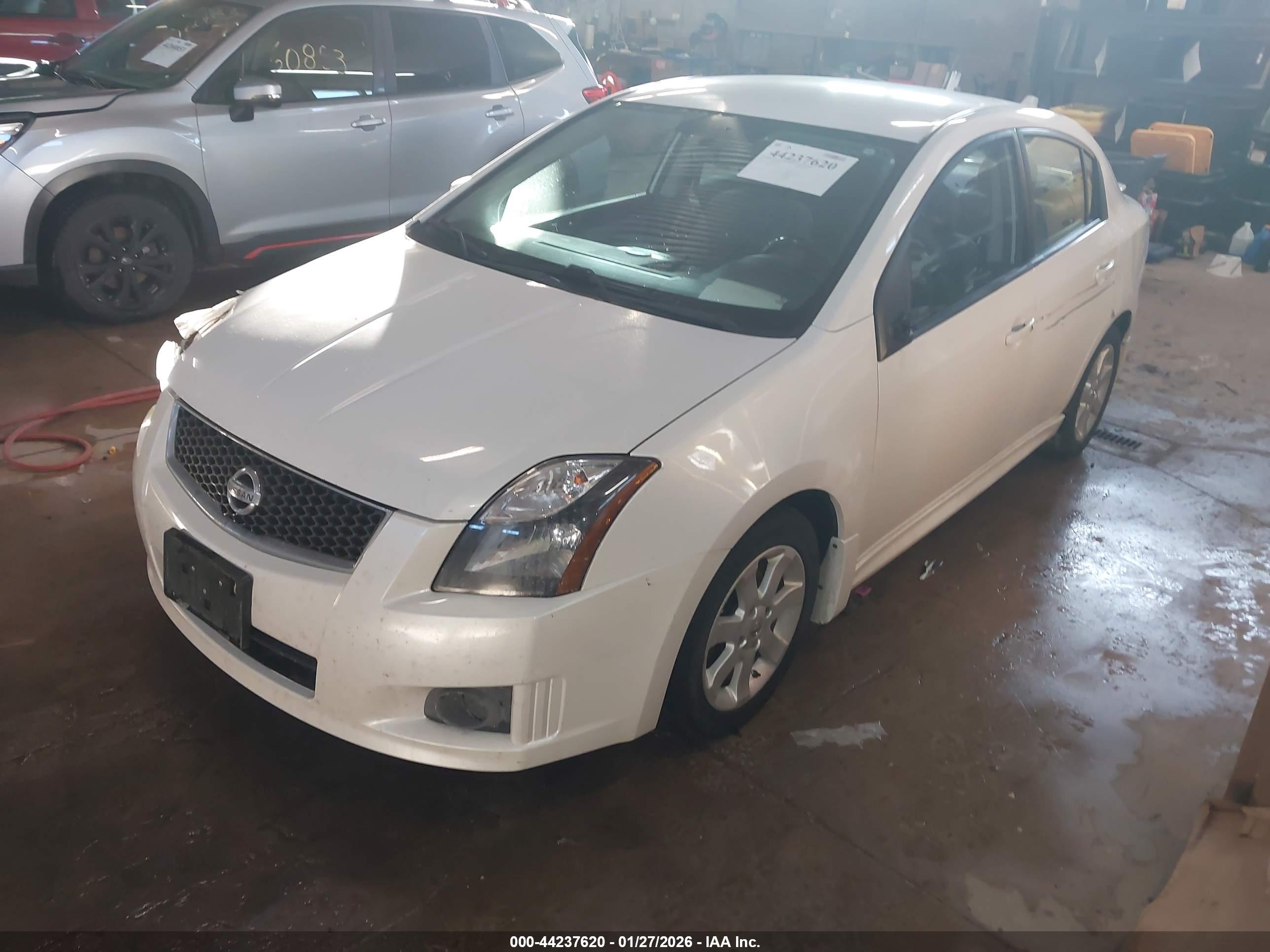 NISSAN SENTRA image 2