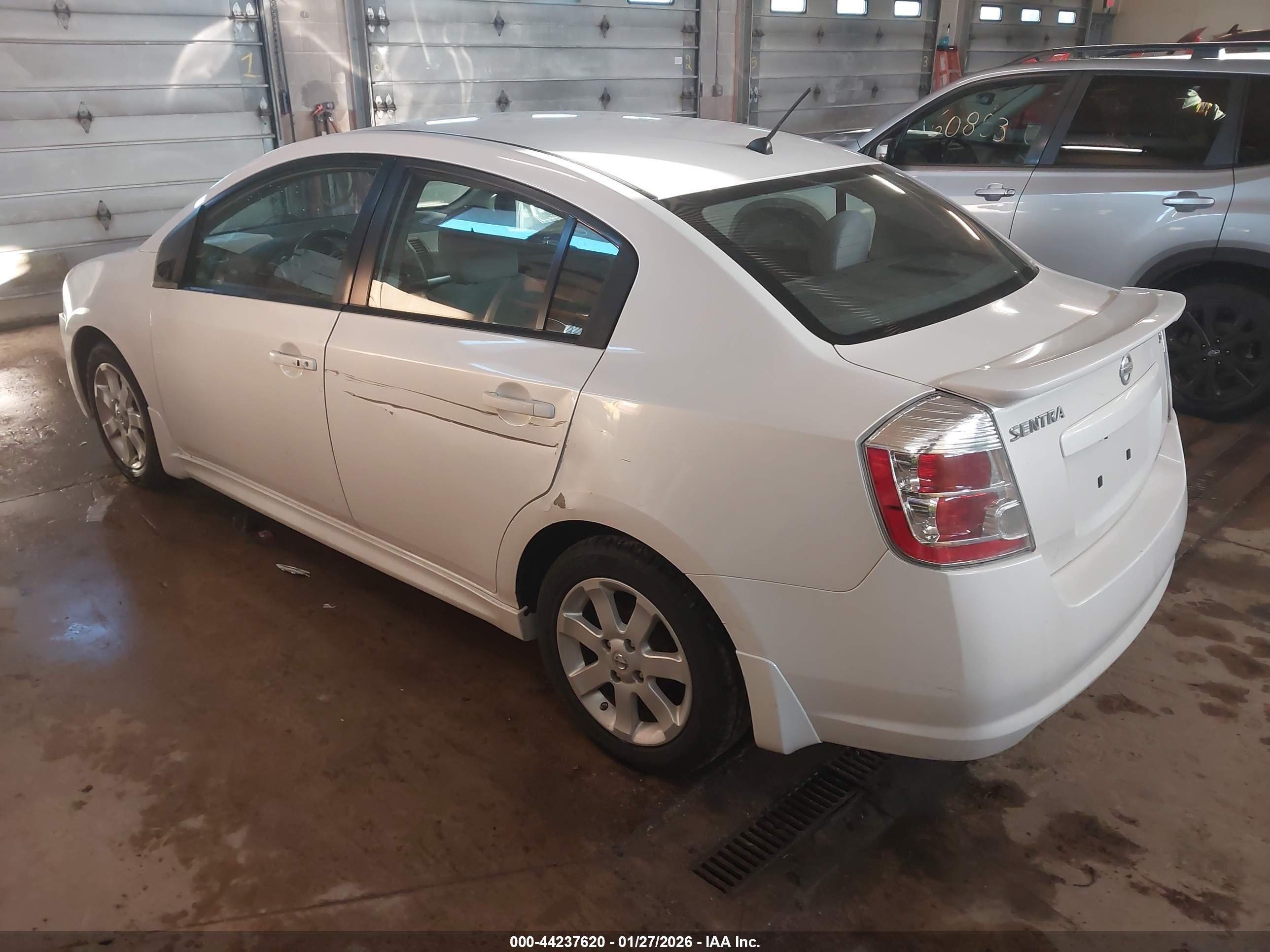 NISSAN SENTRA image 3