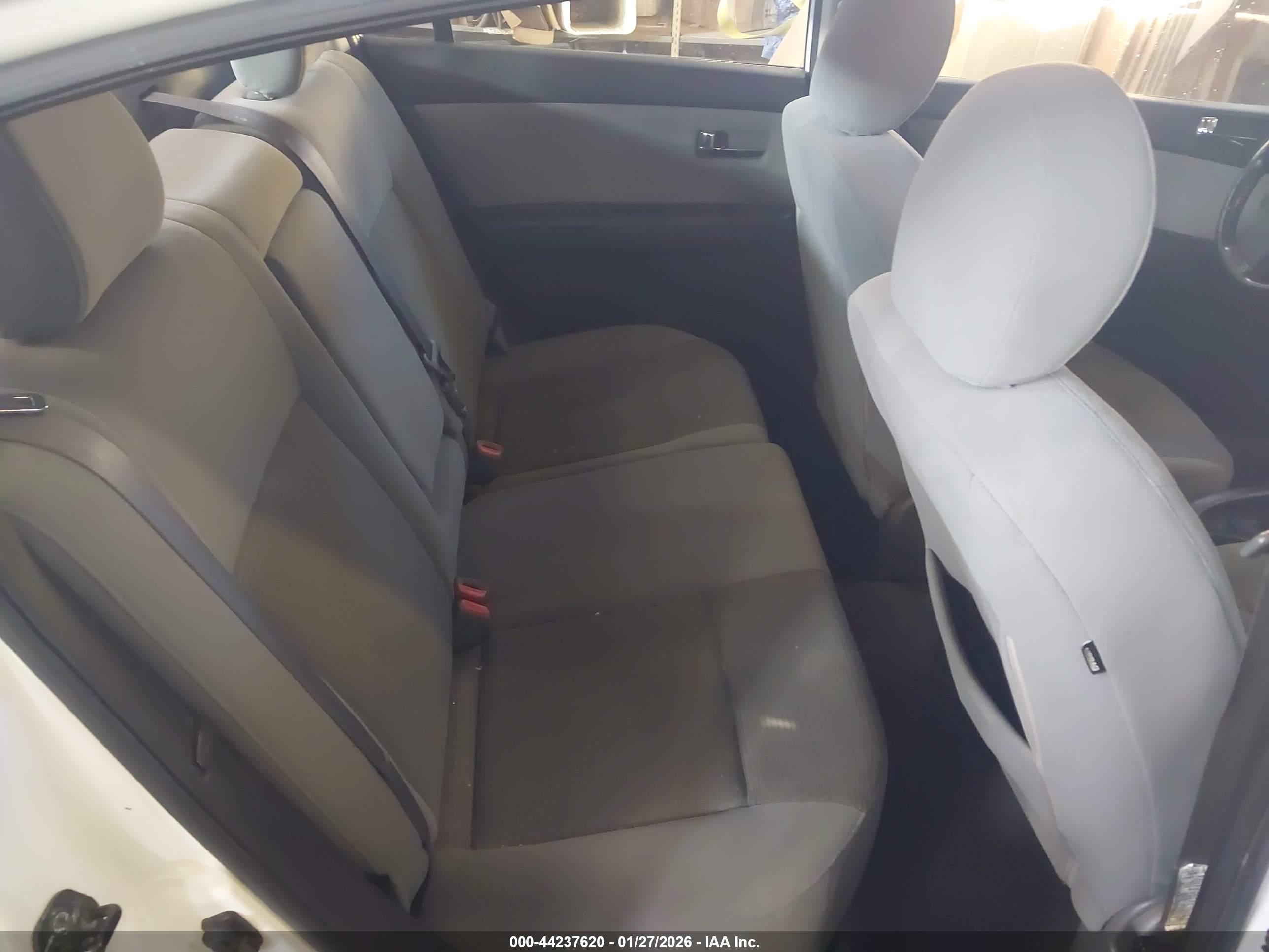 NISSAN SENTRA image 8