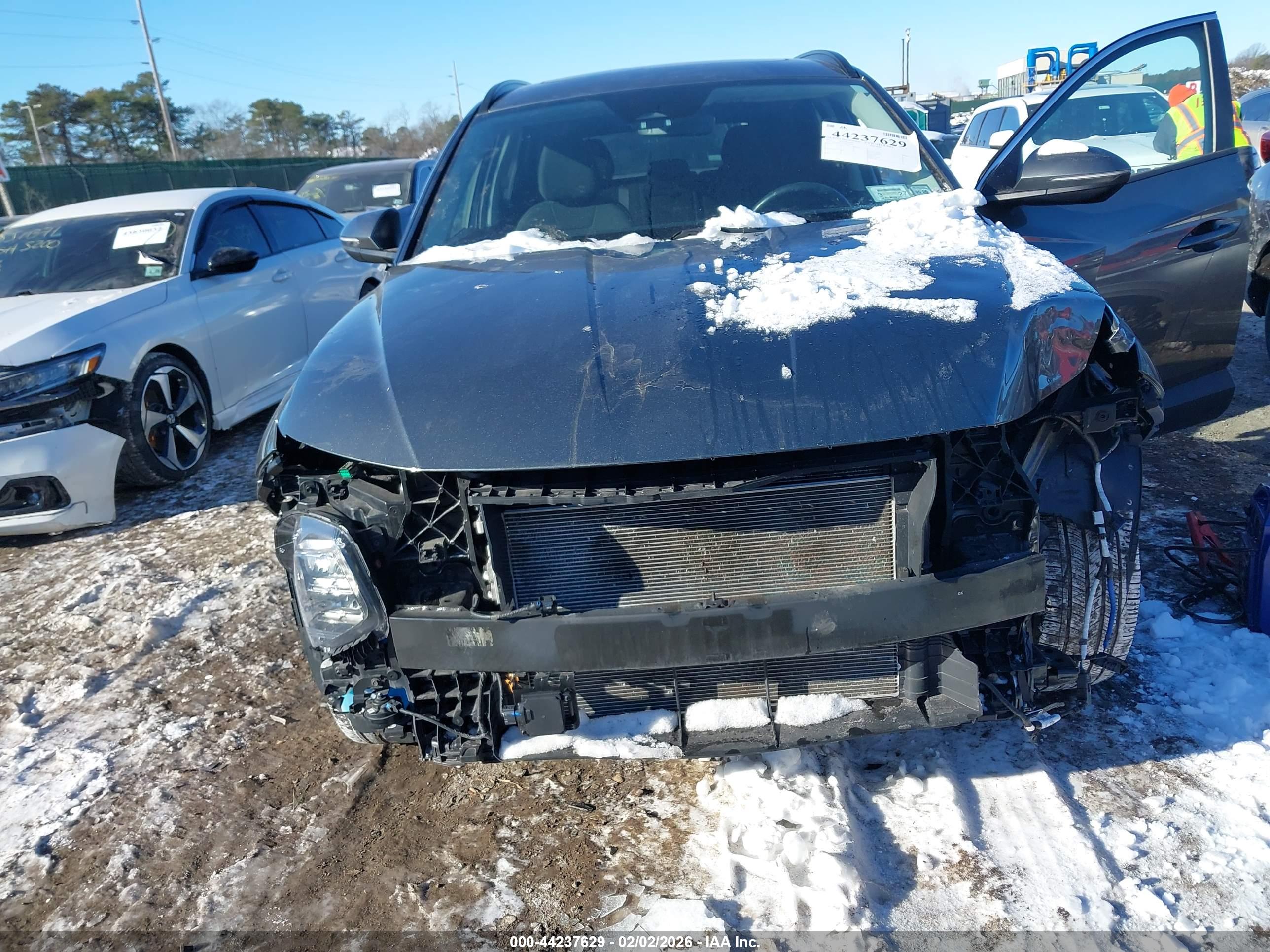 HYUNDAI TUCSON image 6