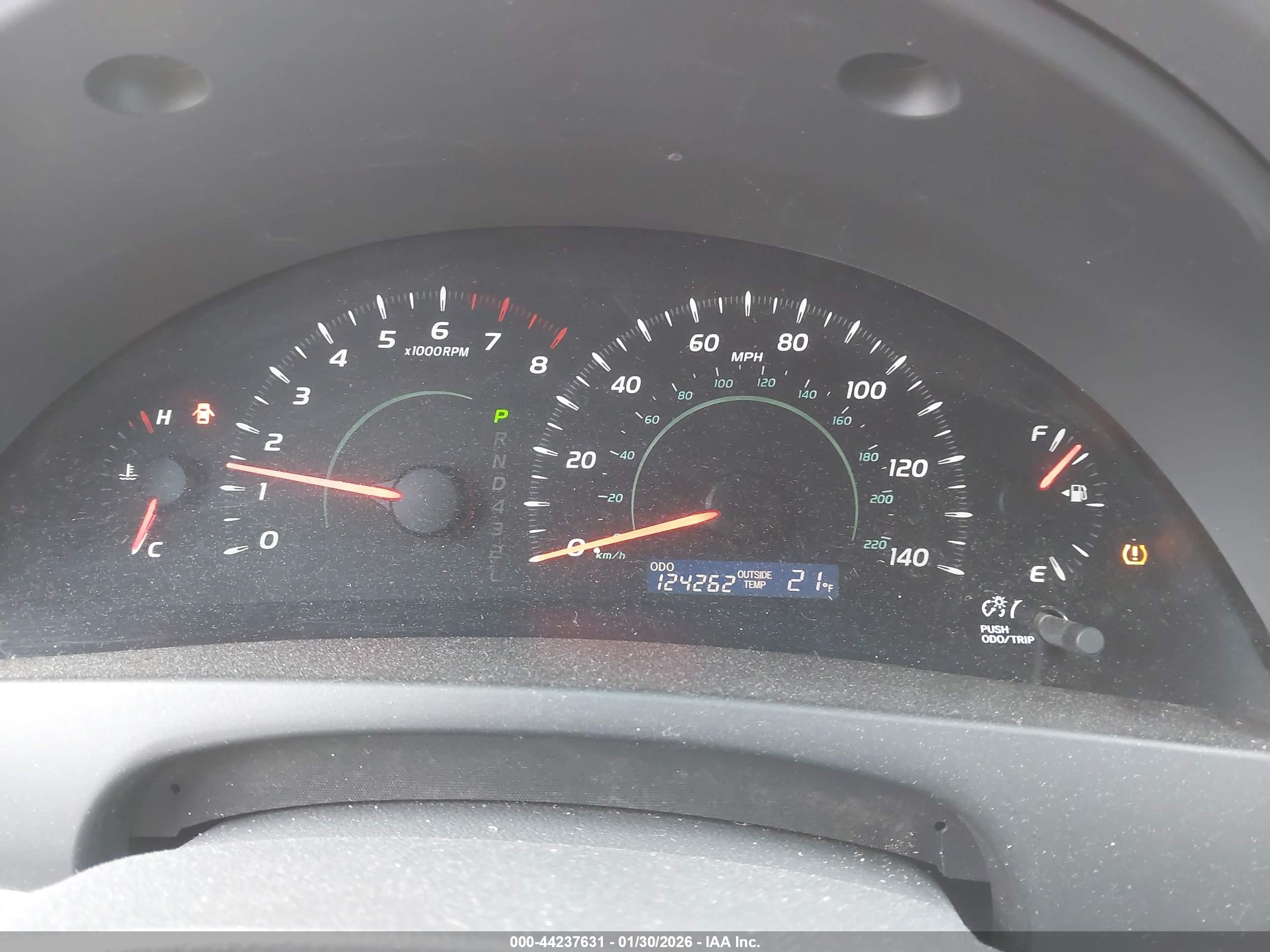 TOYOTA CAMRY image 7