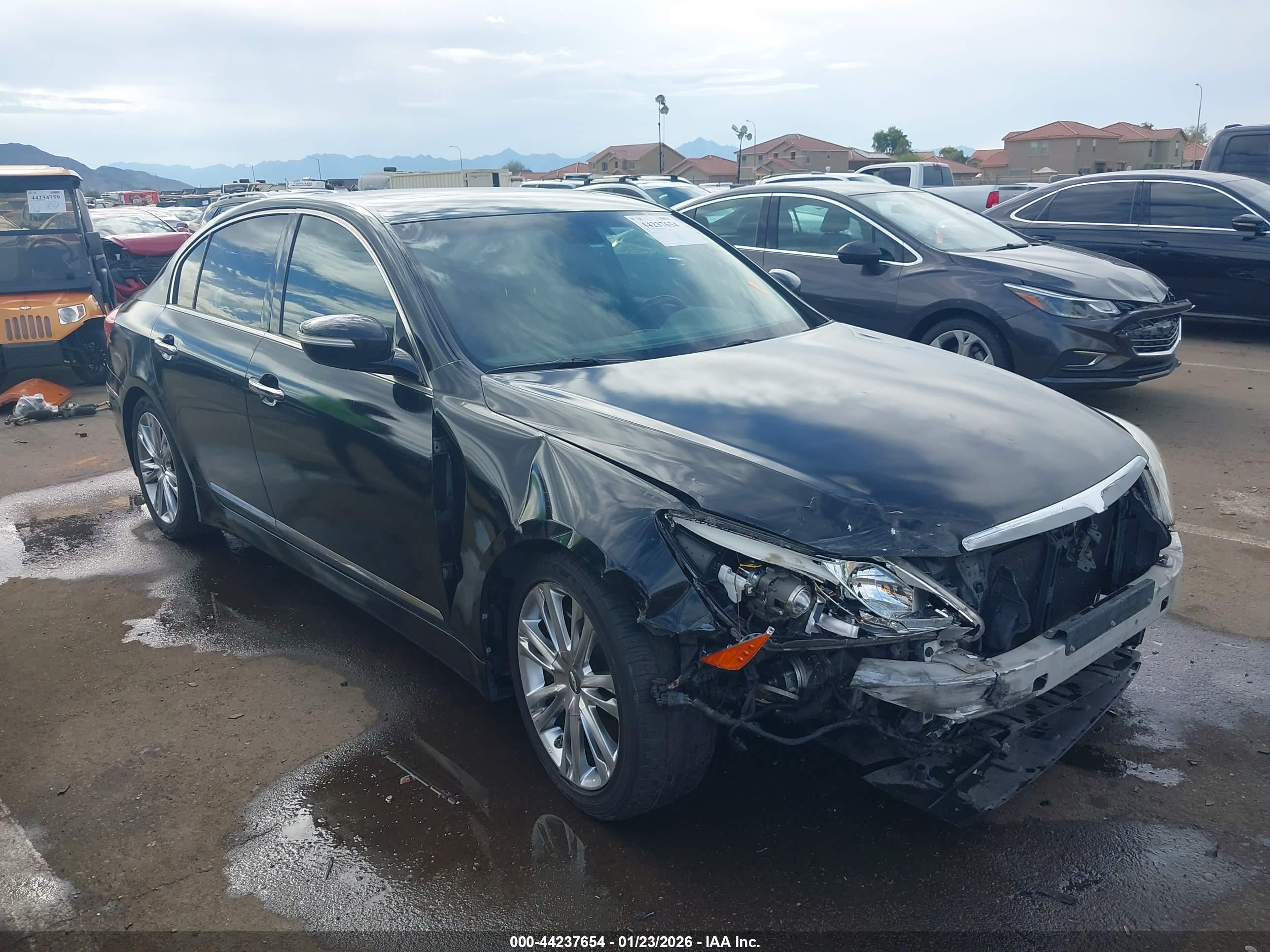 HYUNDAI GENESIS image 6