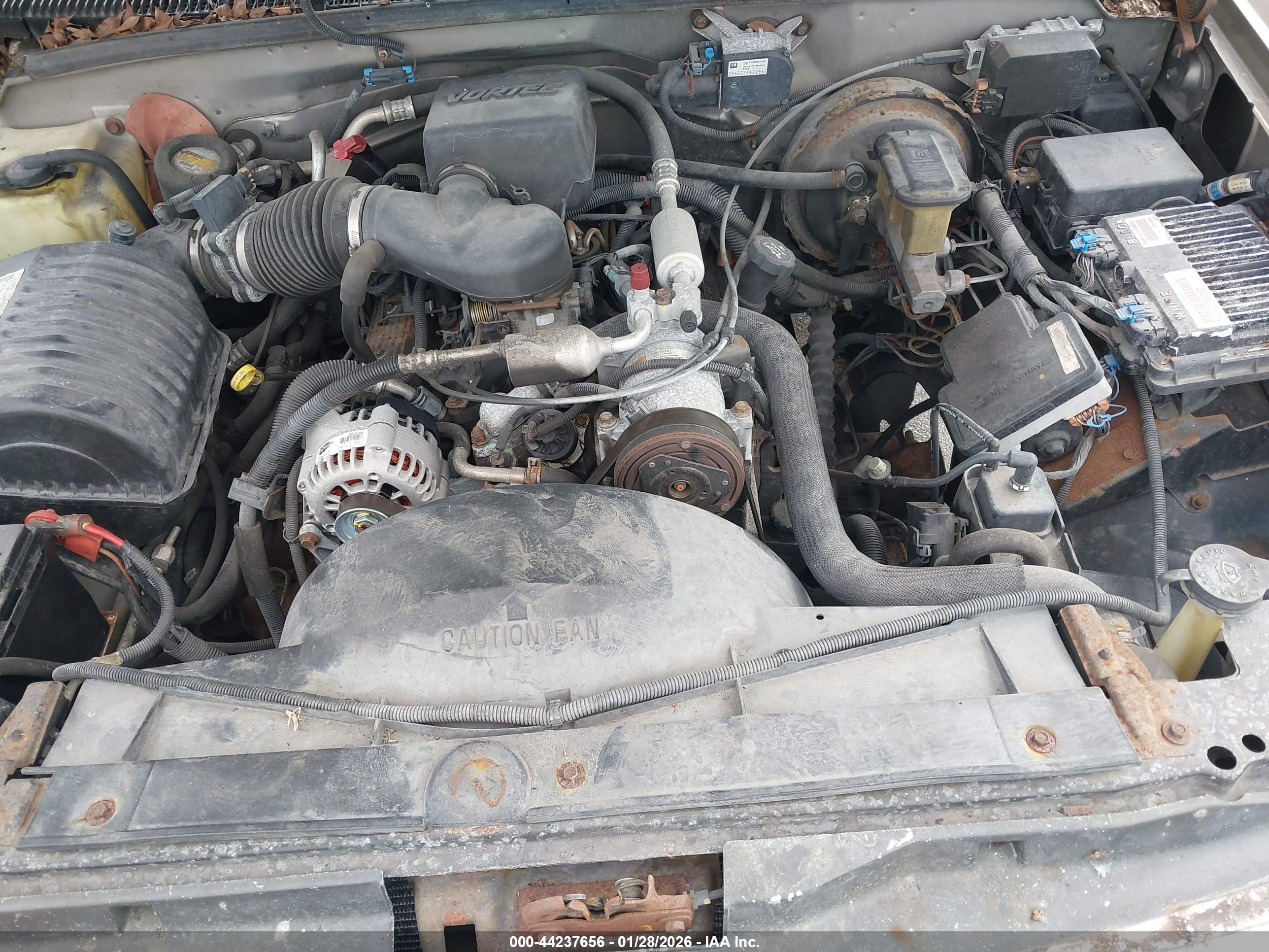 CHEVROLET SUBURBAN image 10