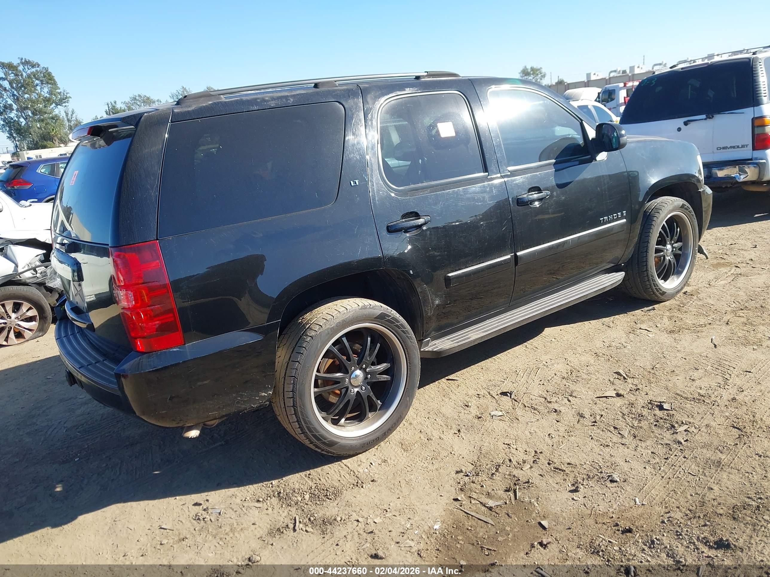 CHEVROLET TAHOE image 4