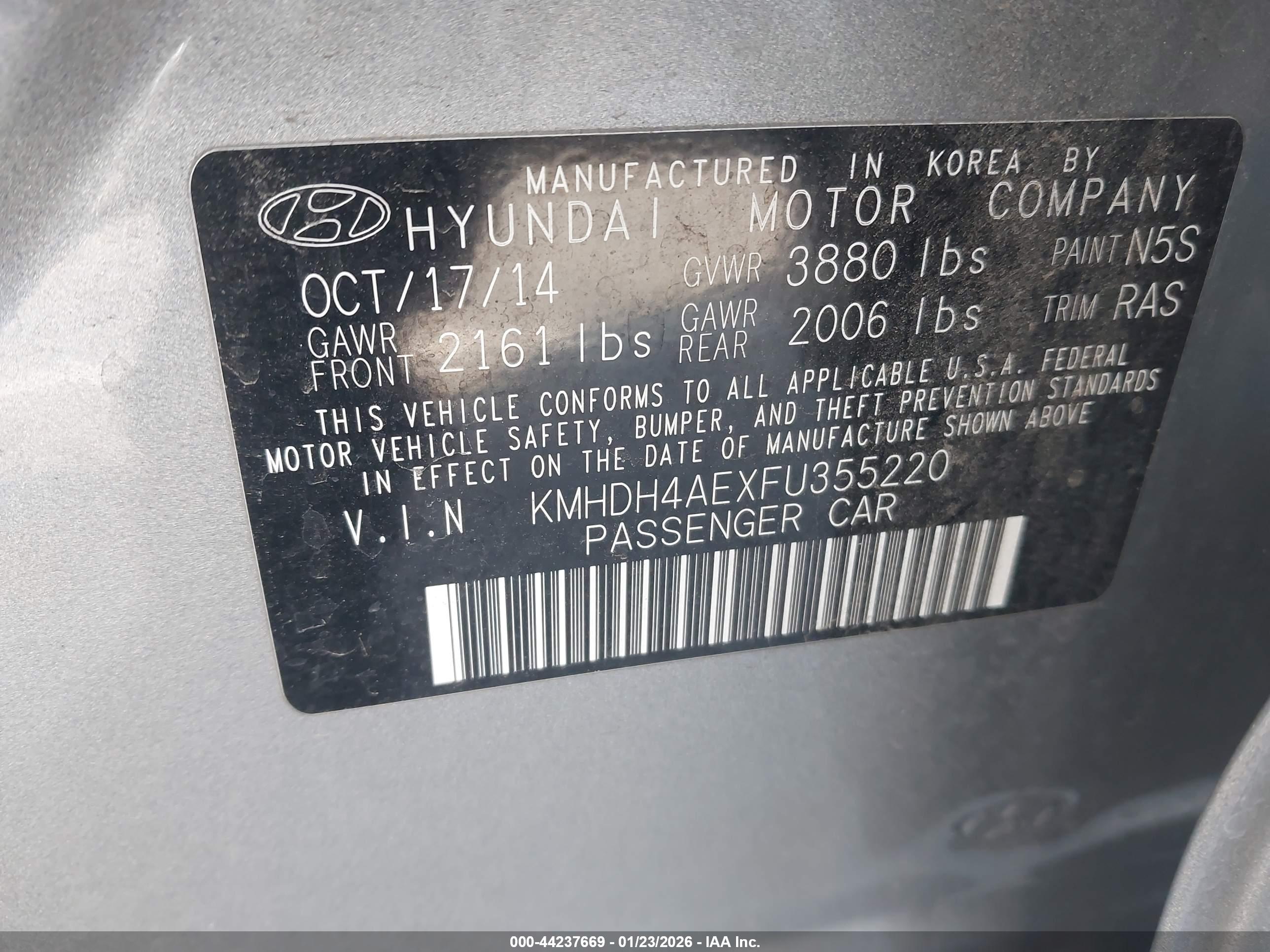 HYUNDAI ELANTRA image 9