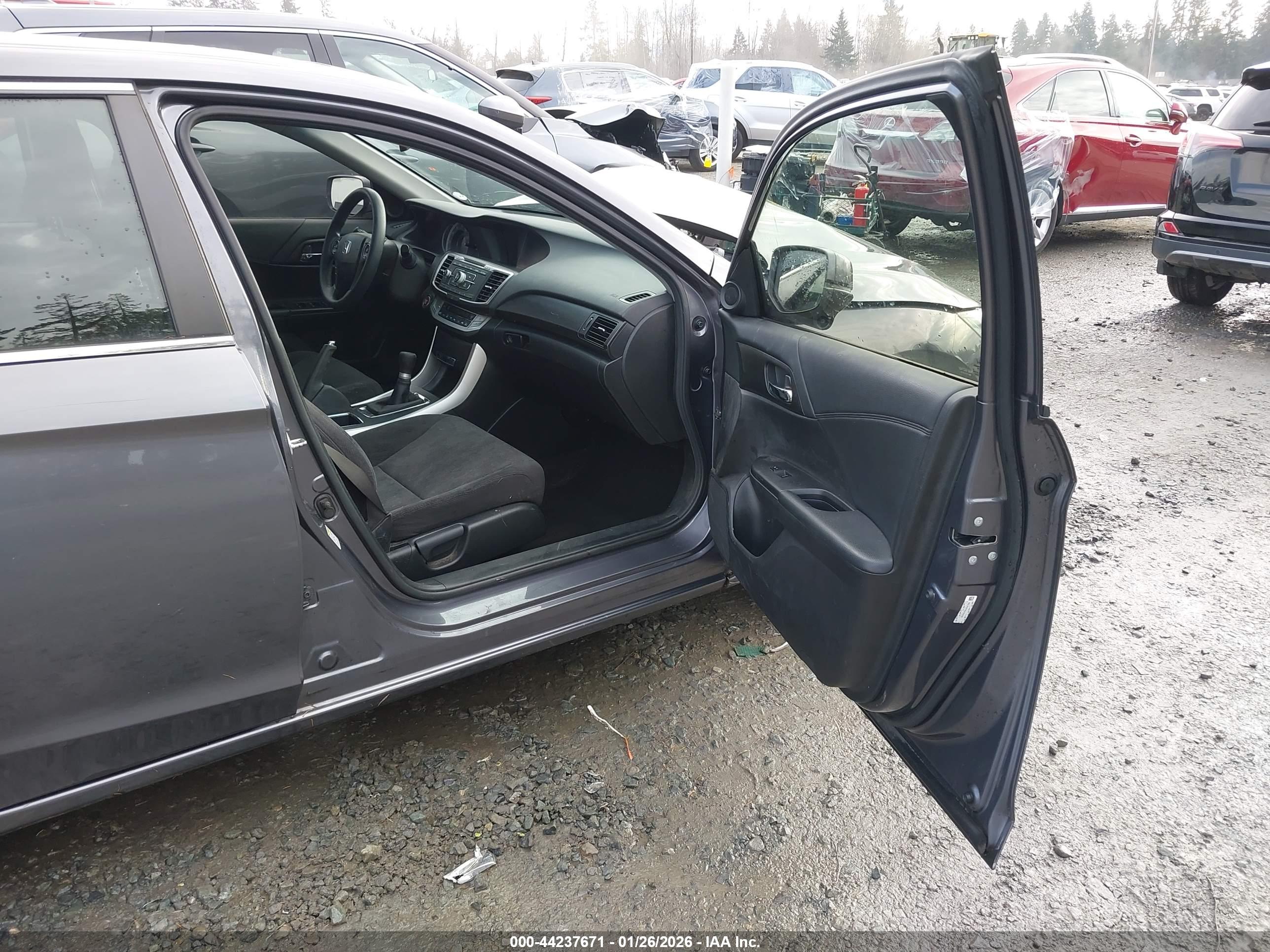 HONDA ACCORD image 5
