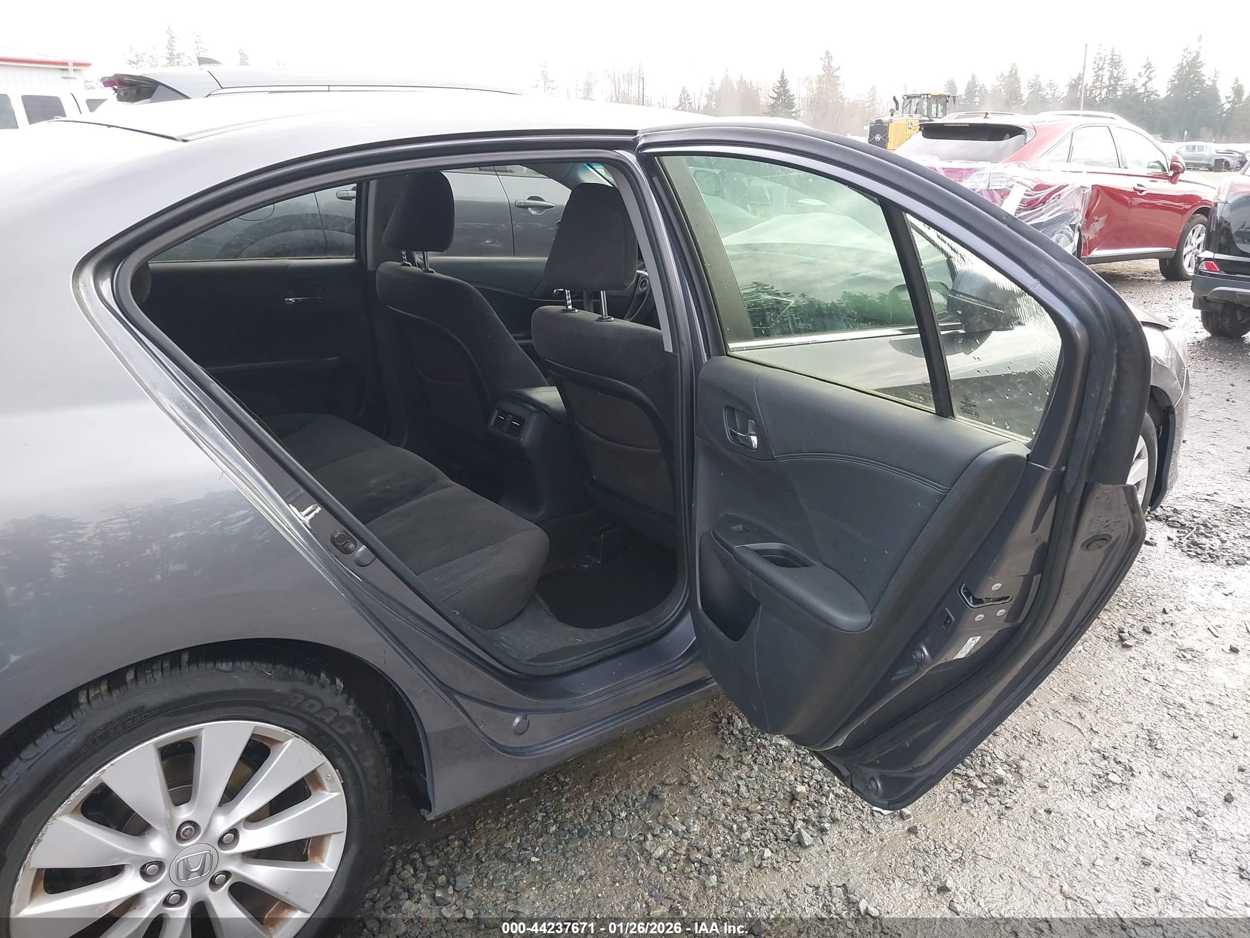 HONDA ACCORD image 8