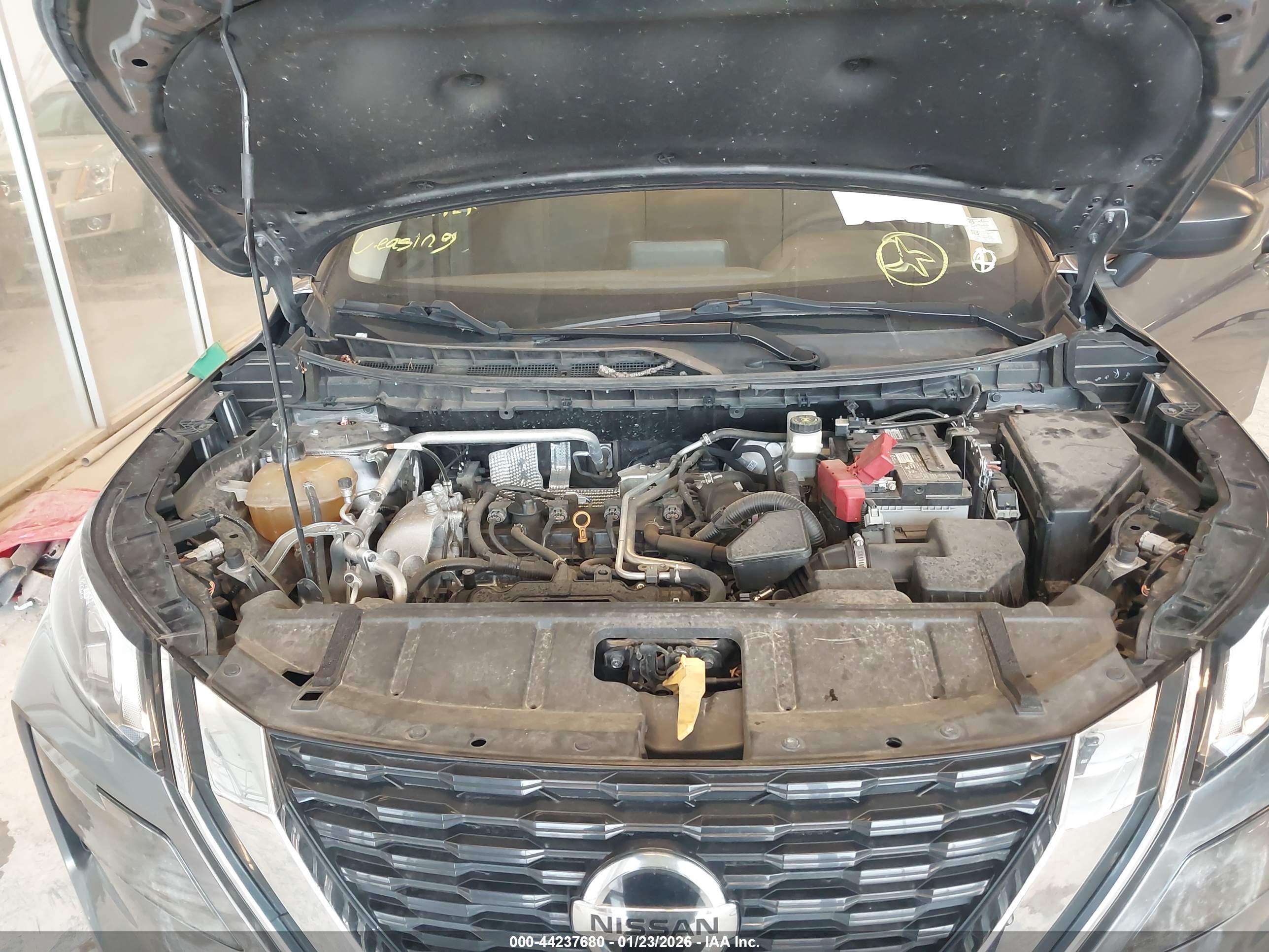 NISSAN ROGUE image 10