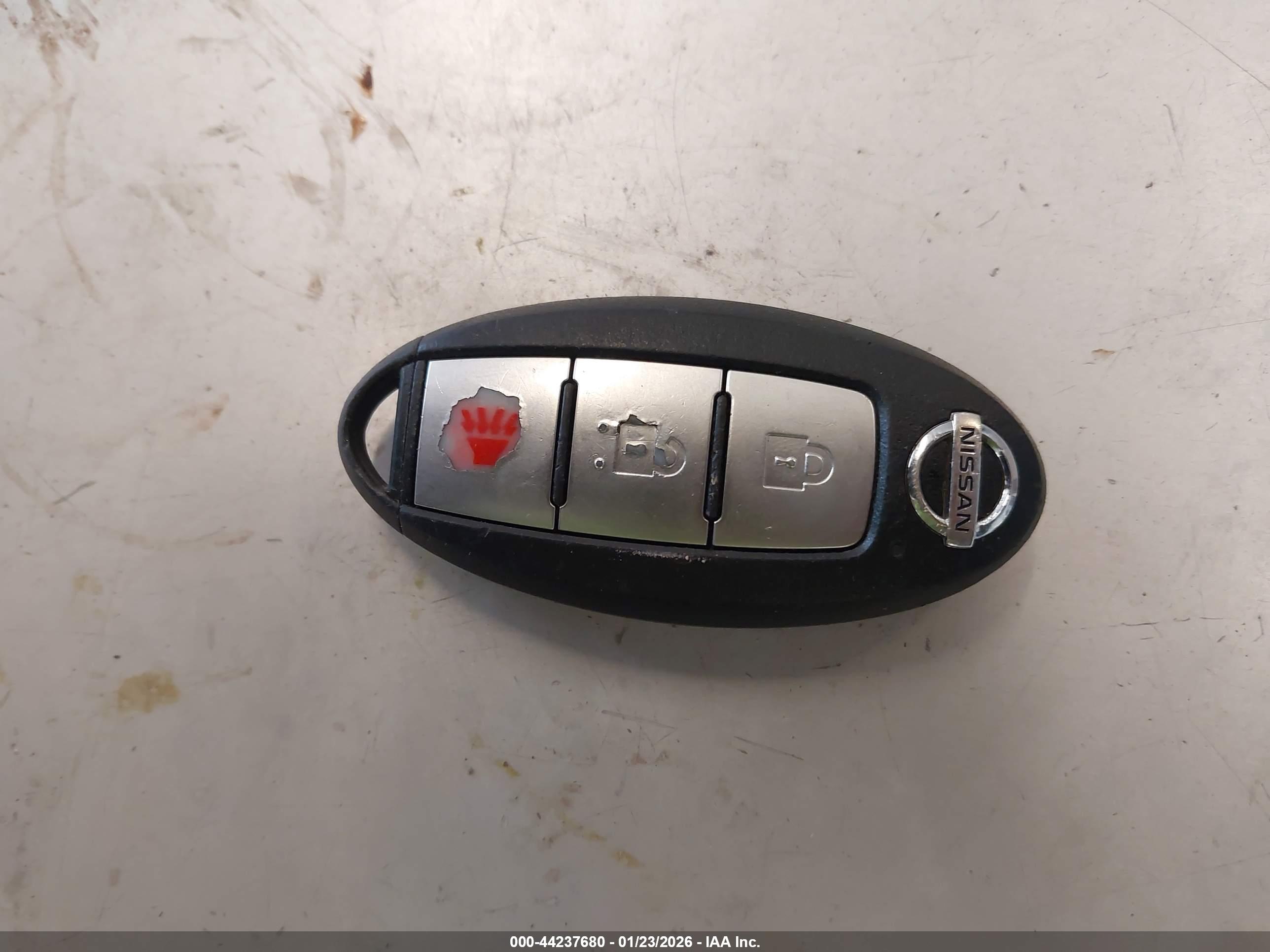 NISSAN ROGUE image 11