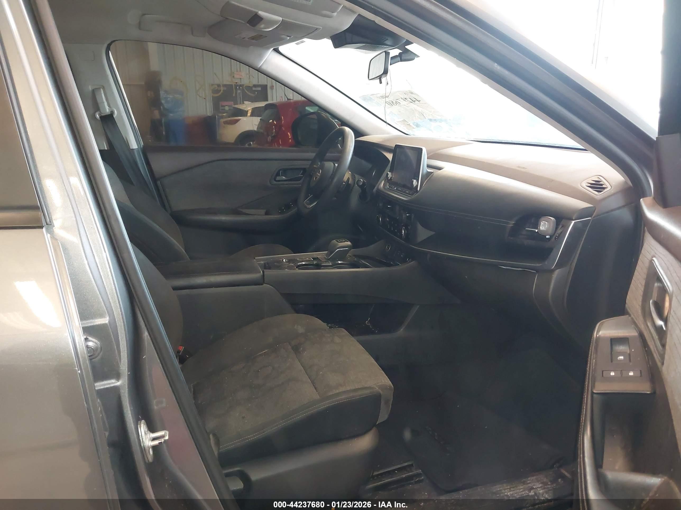 NISSAN ROGUE image 5