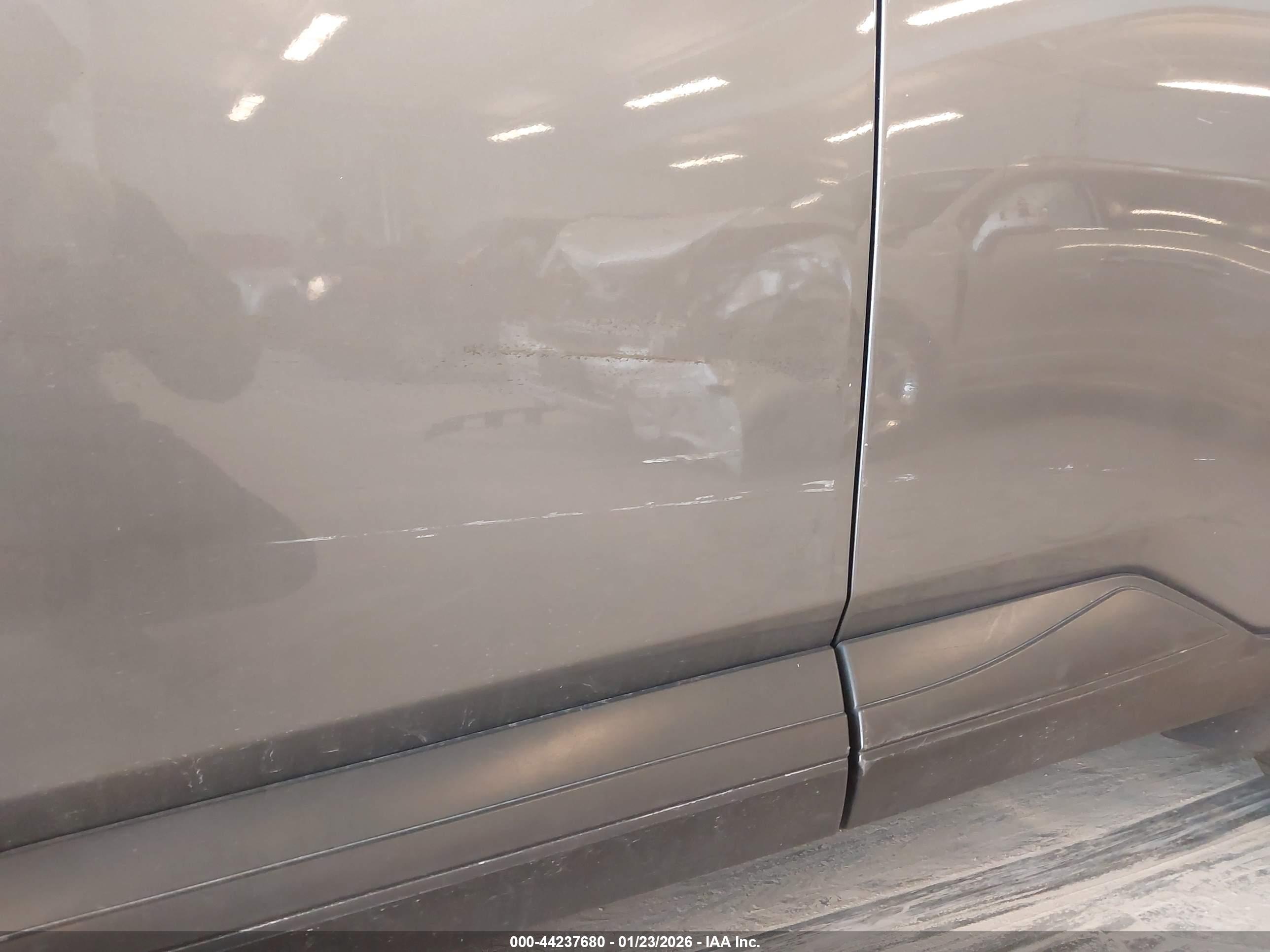 NISSAN ROGUE image 6