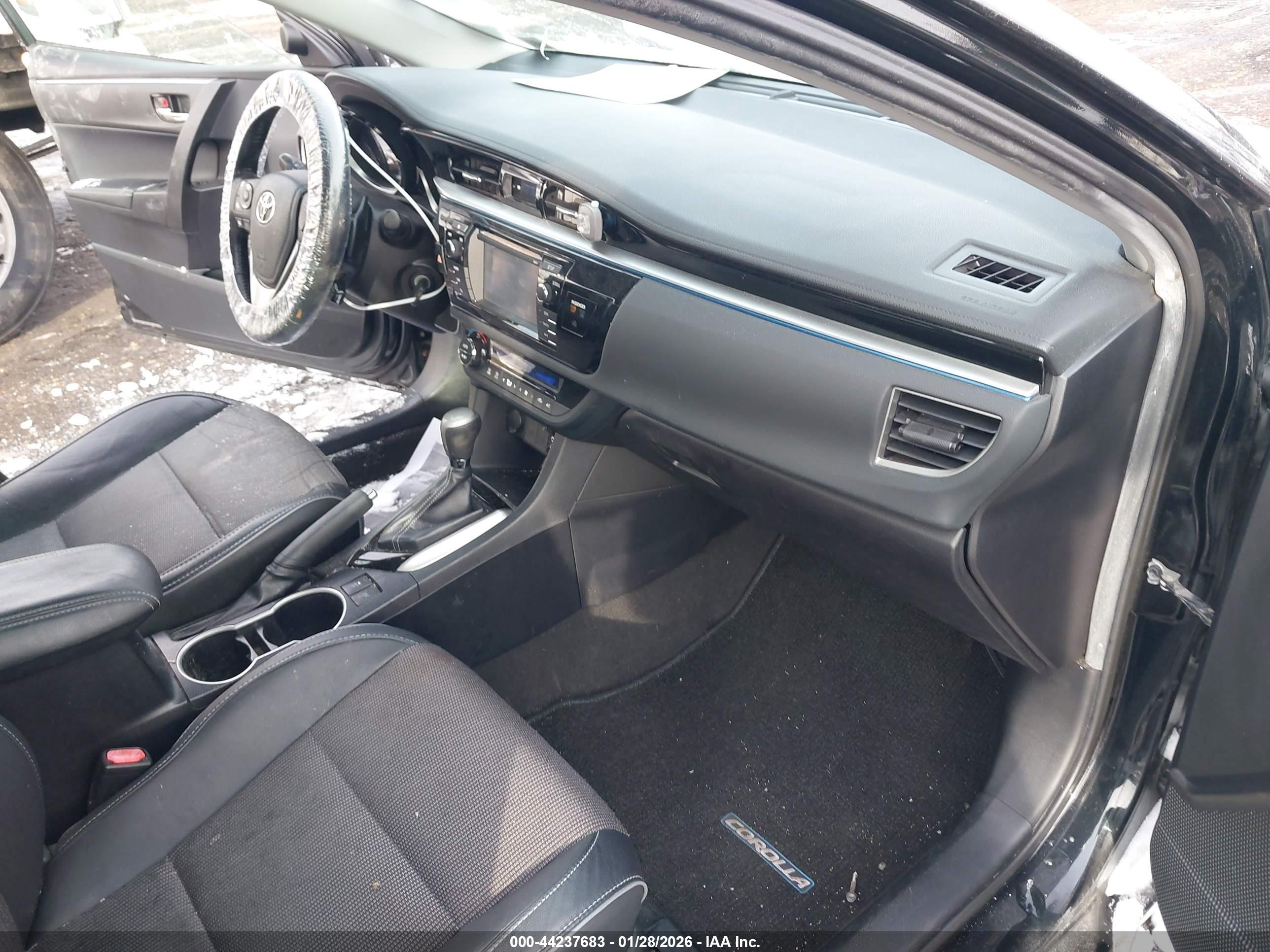 TOYOTA COROLLA image 5