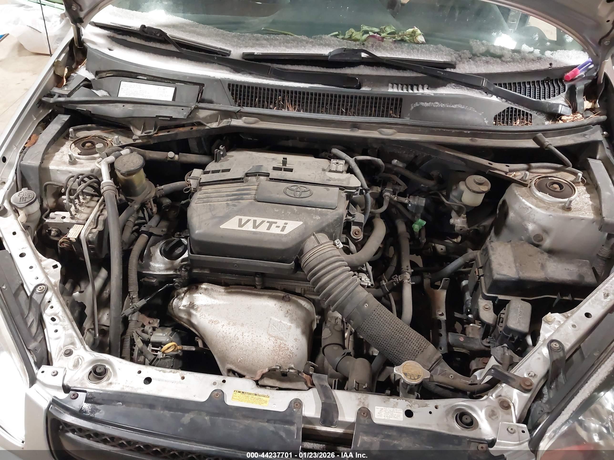 TOYOTA RAV4 image 10
