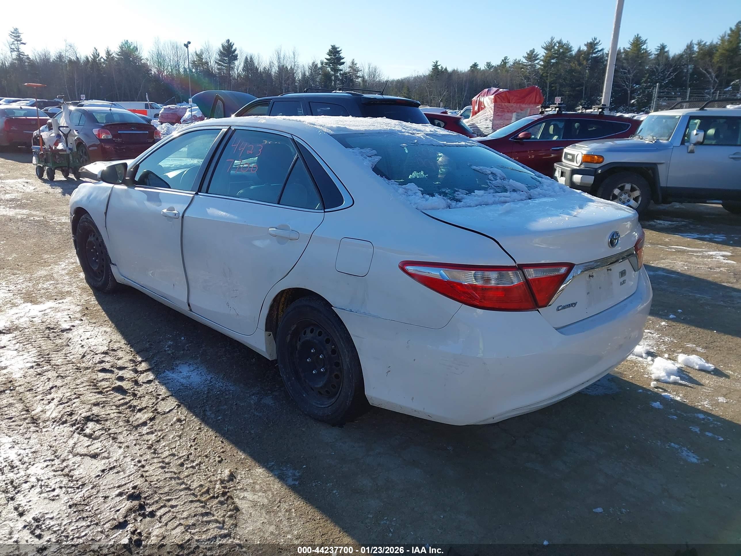 TOYOTA CAMRY image 3