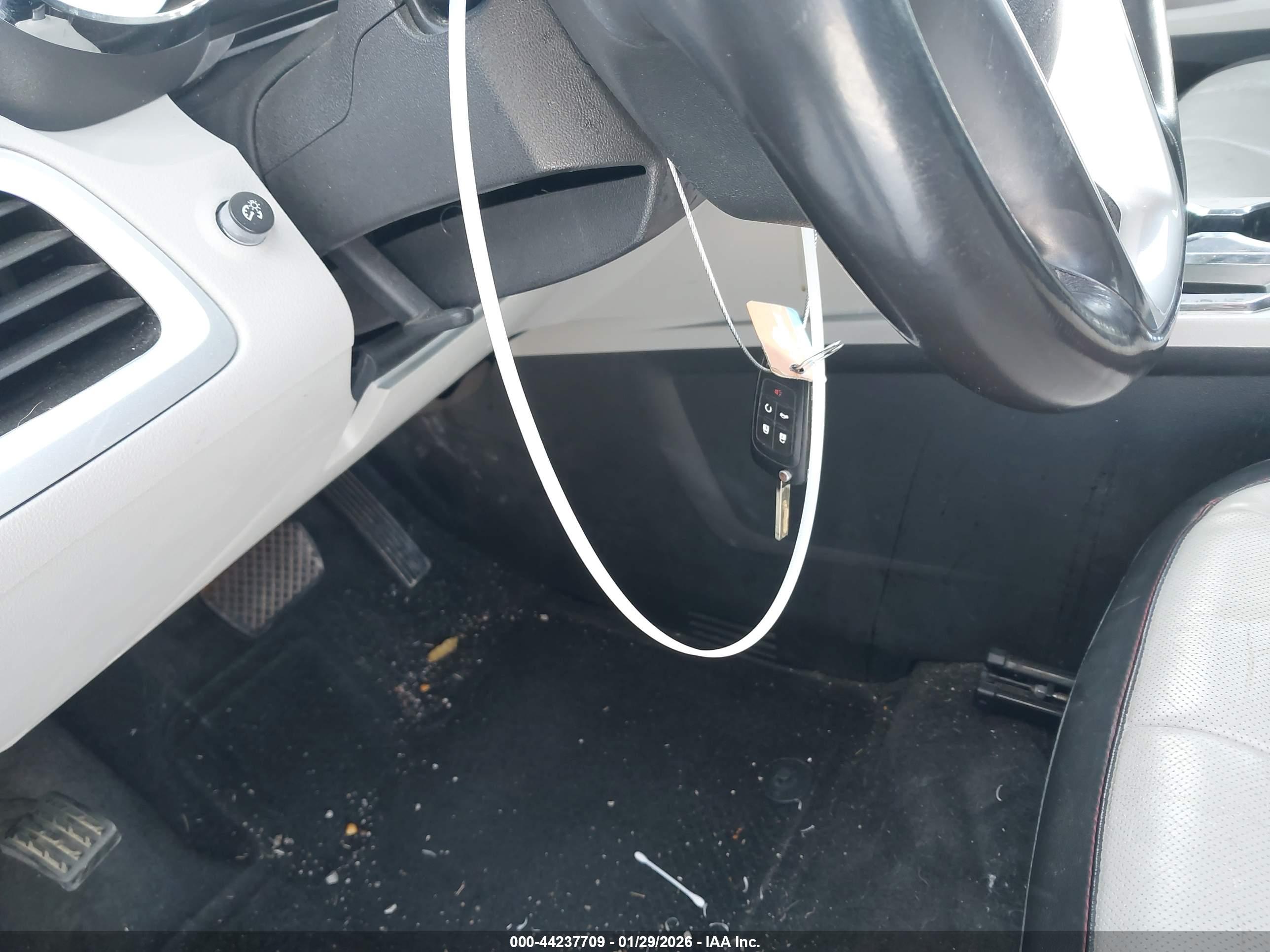 GMC TERRAIN image 11