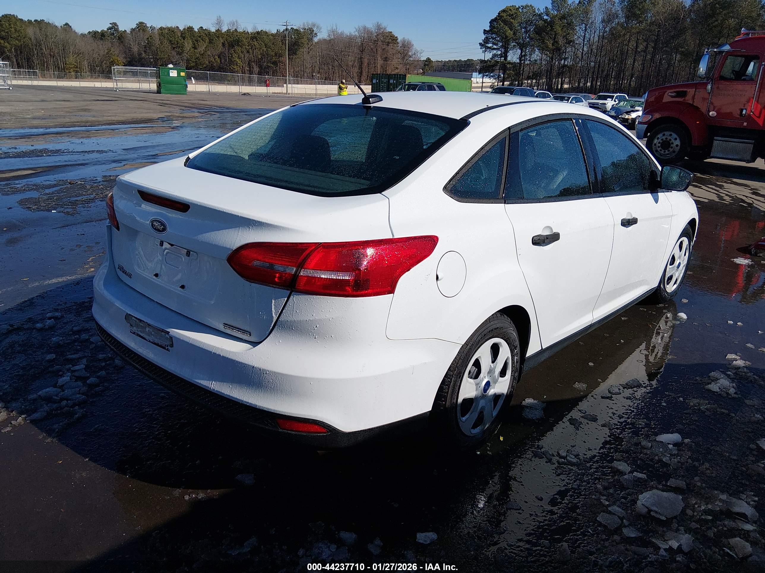 FORD FOCUS image 4
