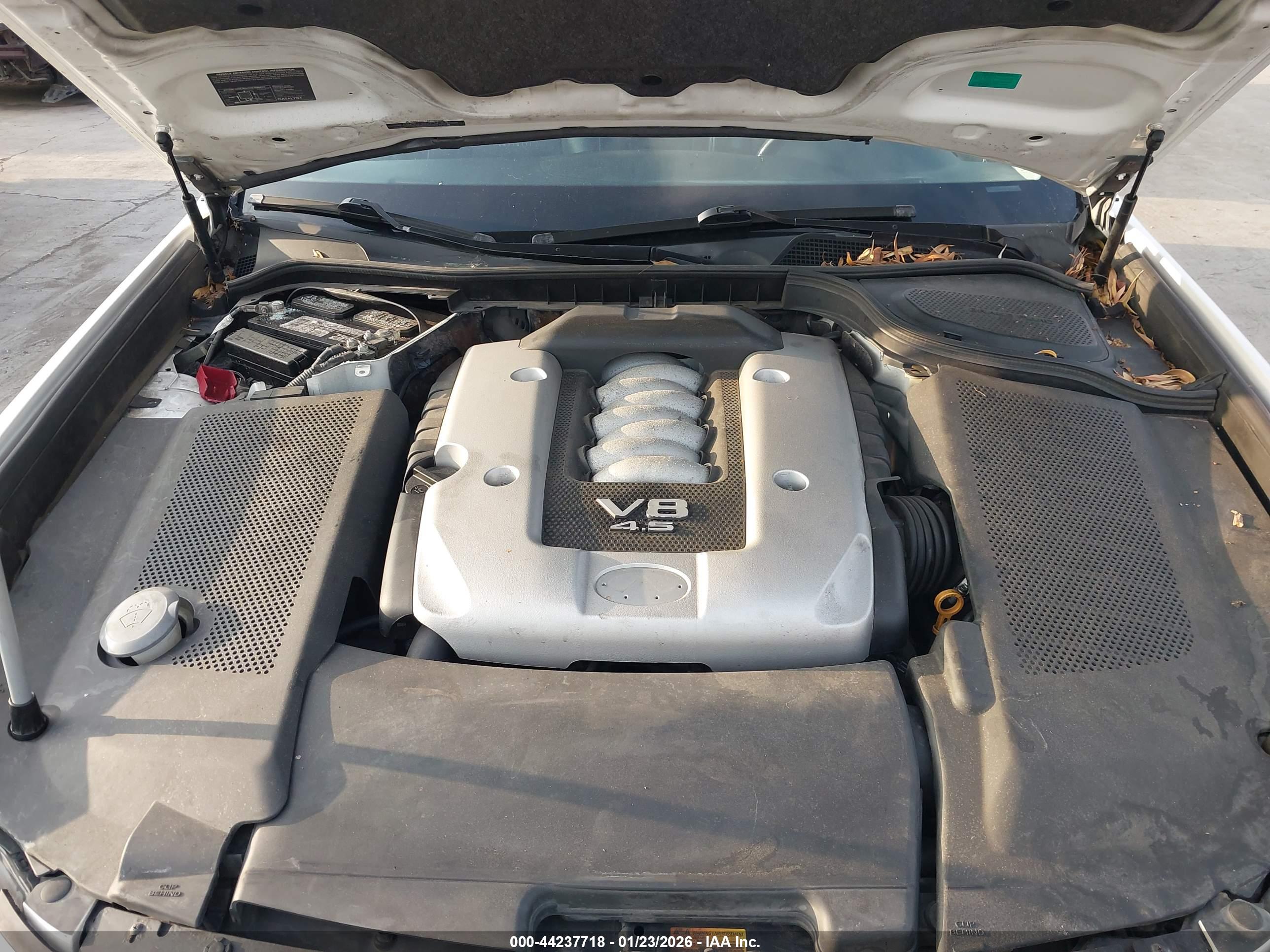 INFINITI M45 image 10