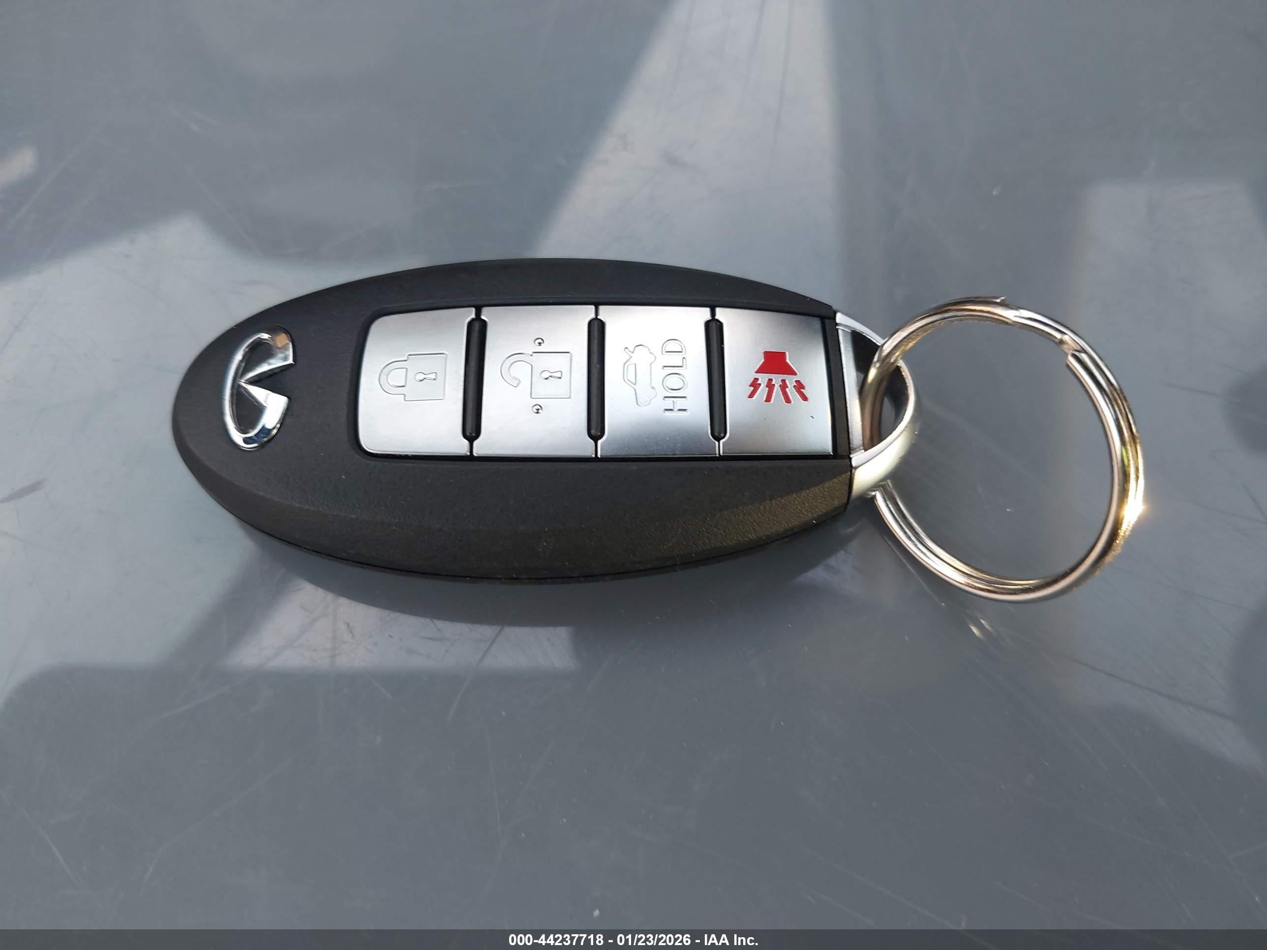 INFINITI M45 image 11
