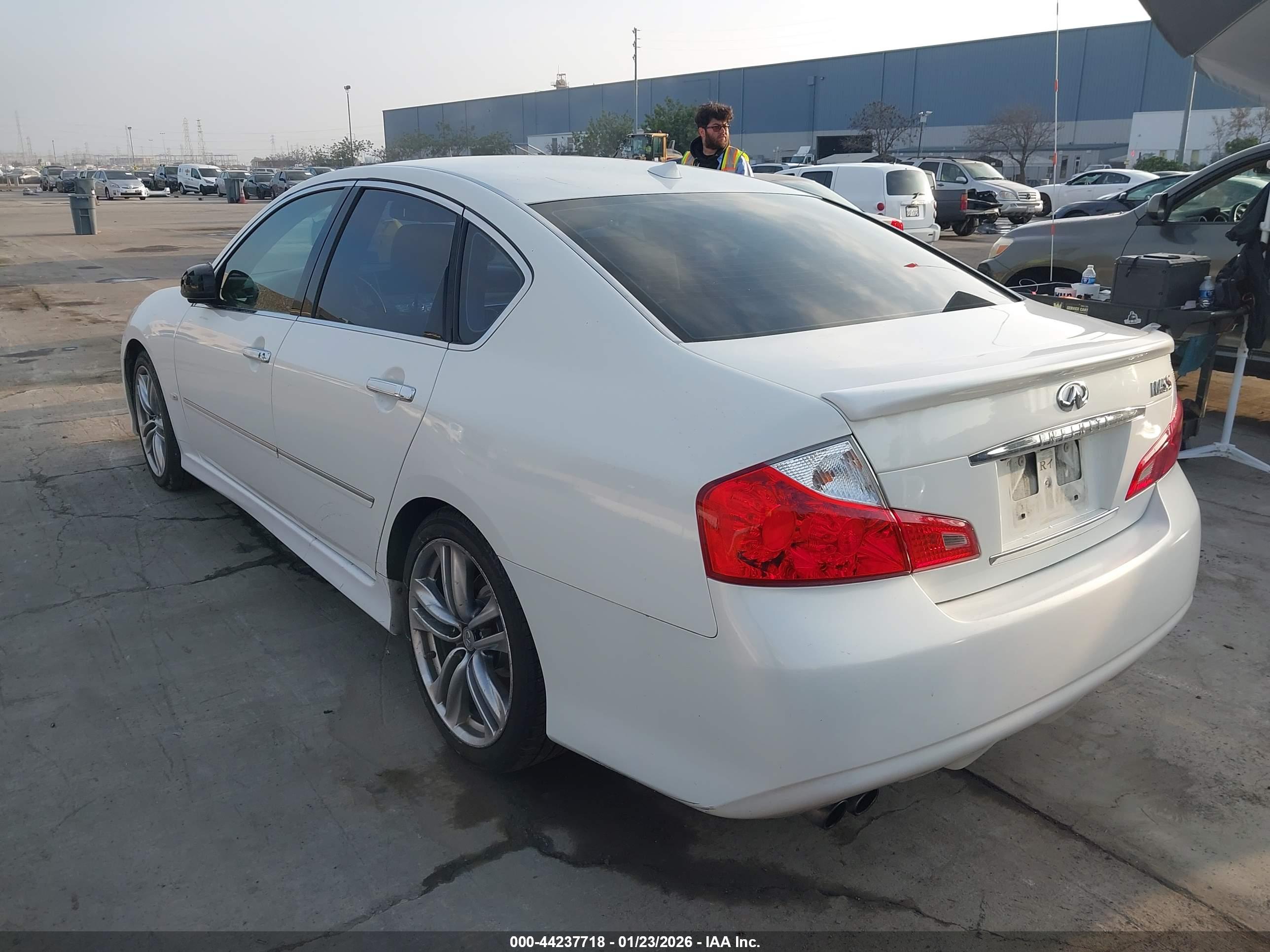INFINITI M45 image 3