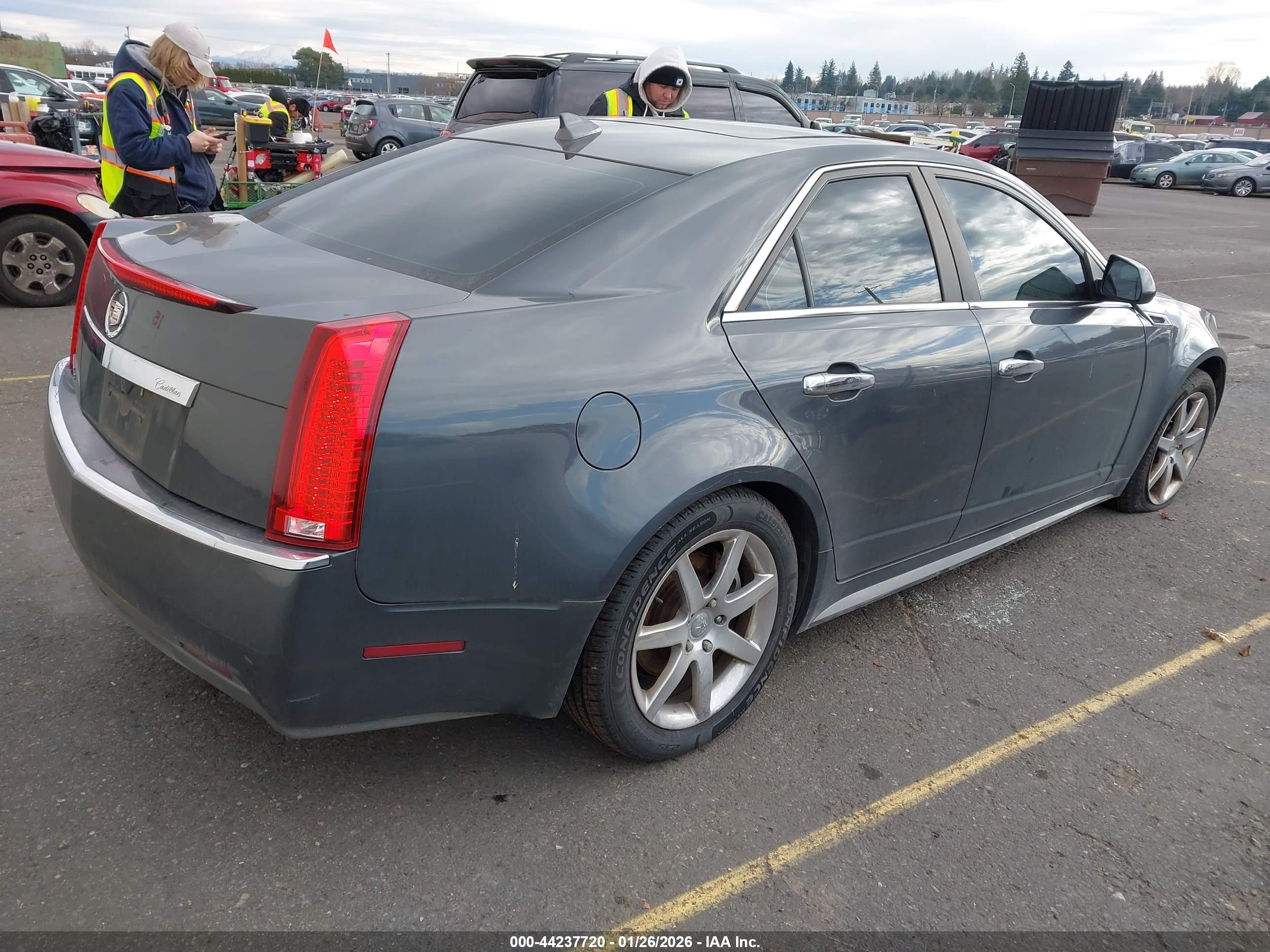 CADILLAC CTS image 4