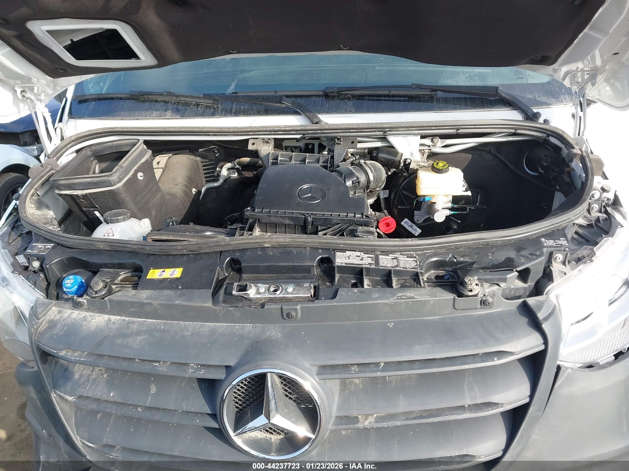 MERCEDES-BENZ SPRINTER image 10