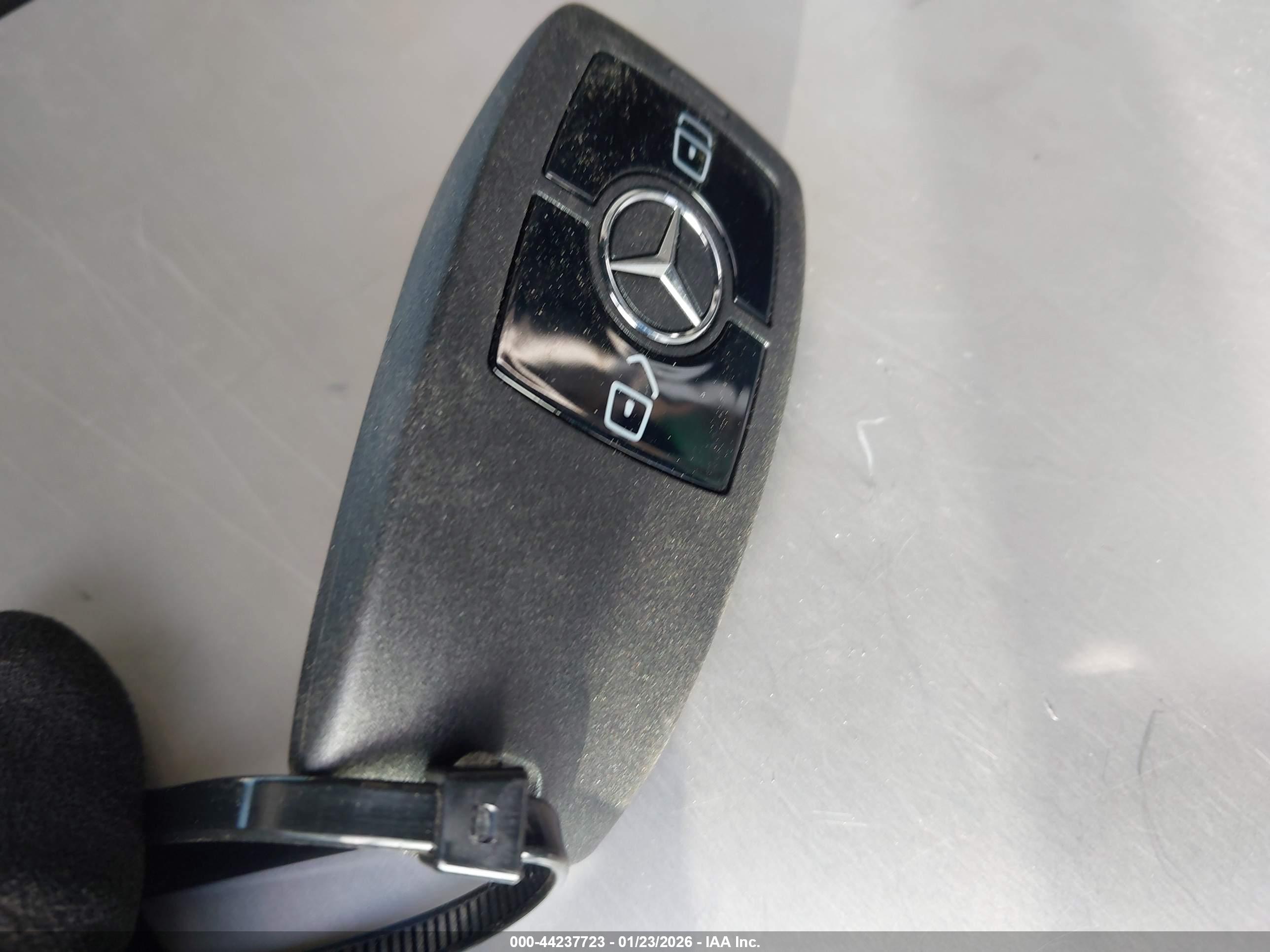 MERCEDES-BENZ SPRINTER image 11