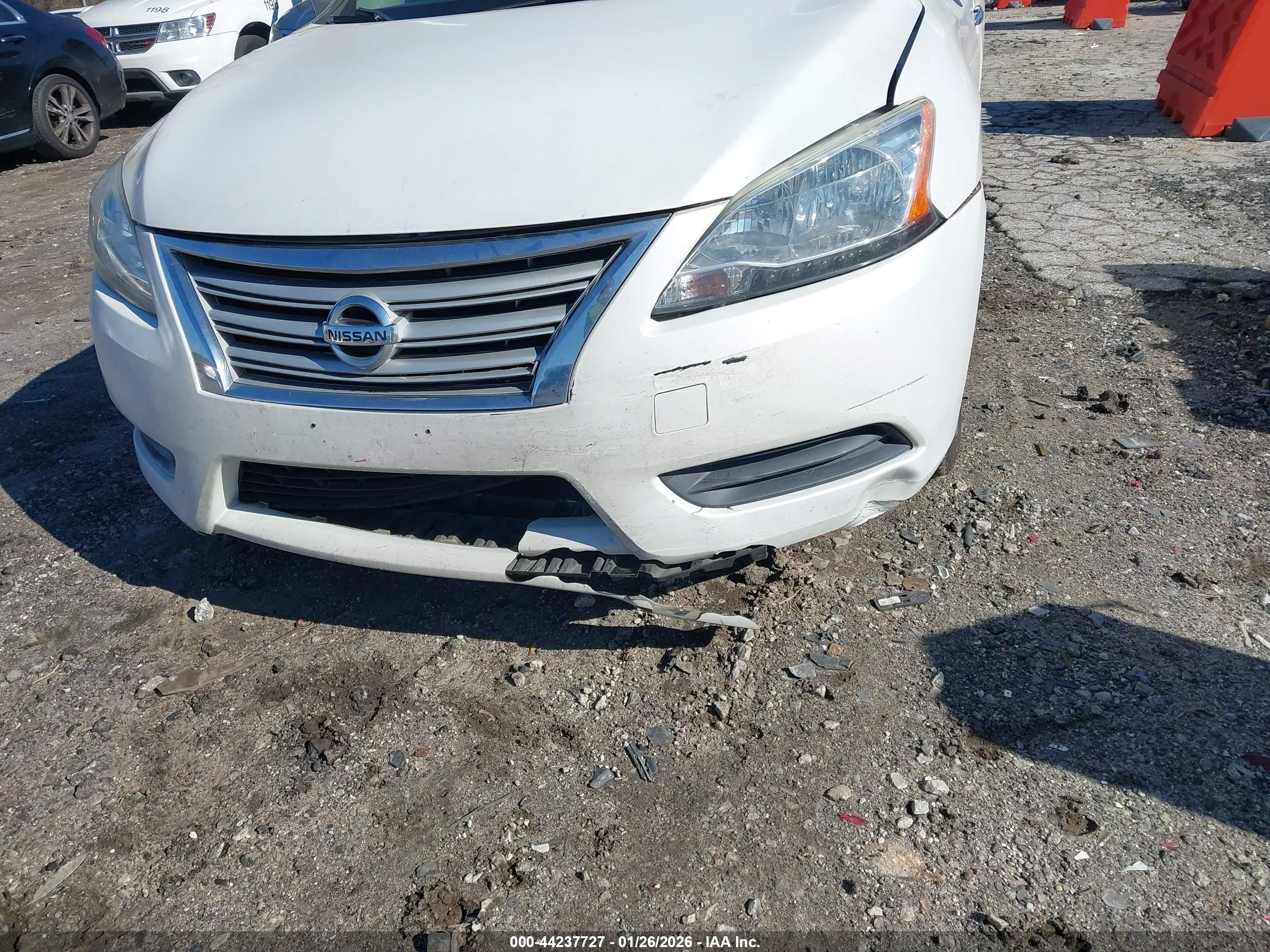 NISSAN SENTRA image 6