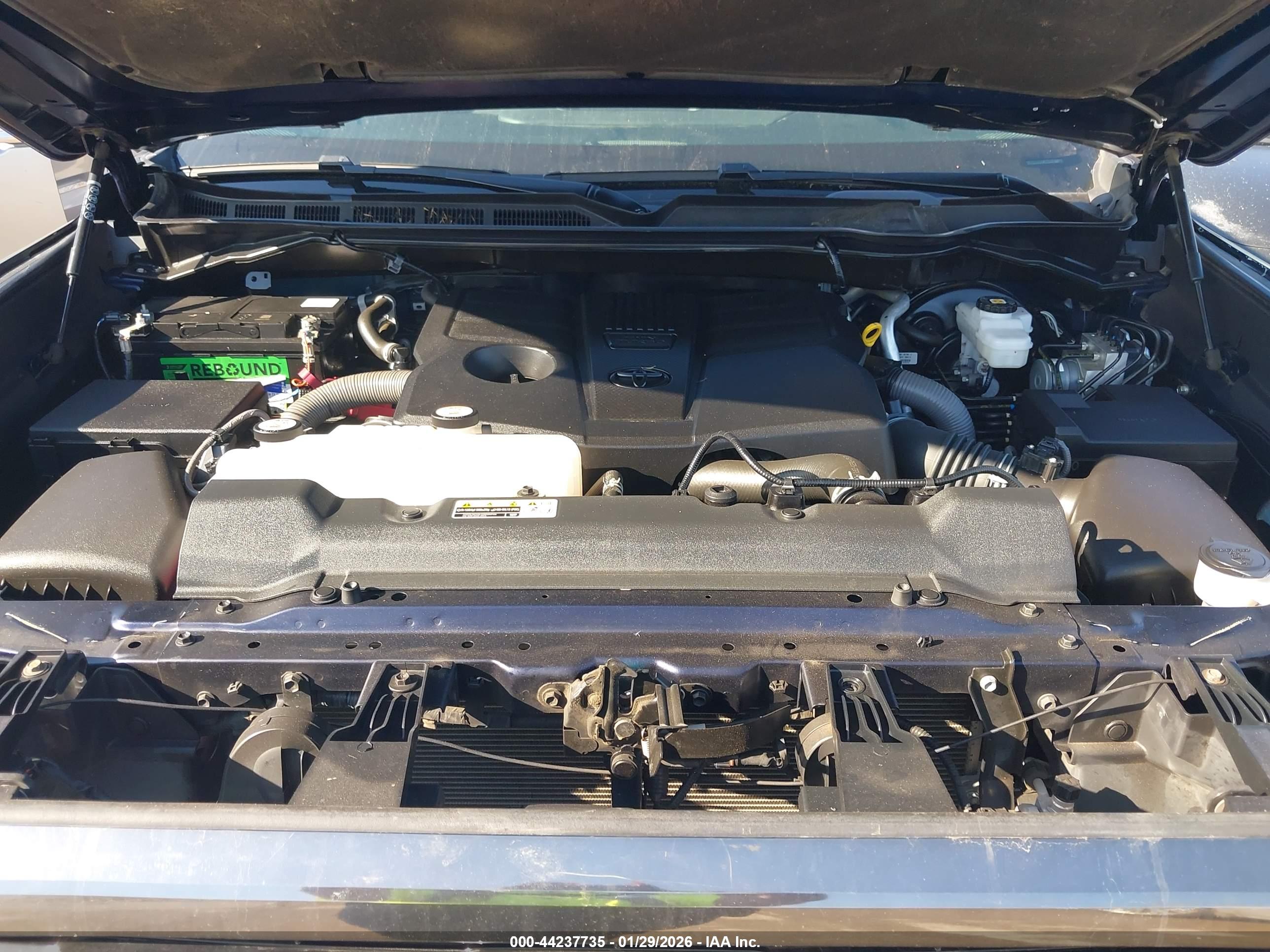 TOYOTA TUNDRA image 10