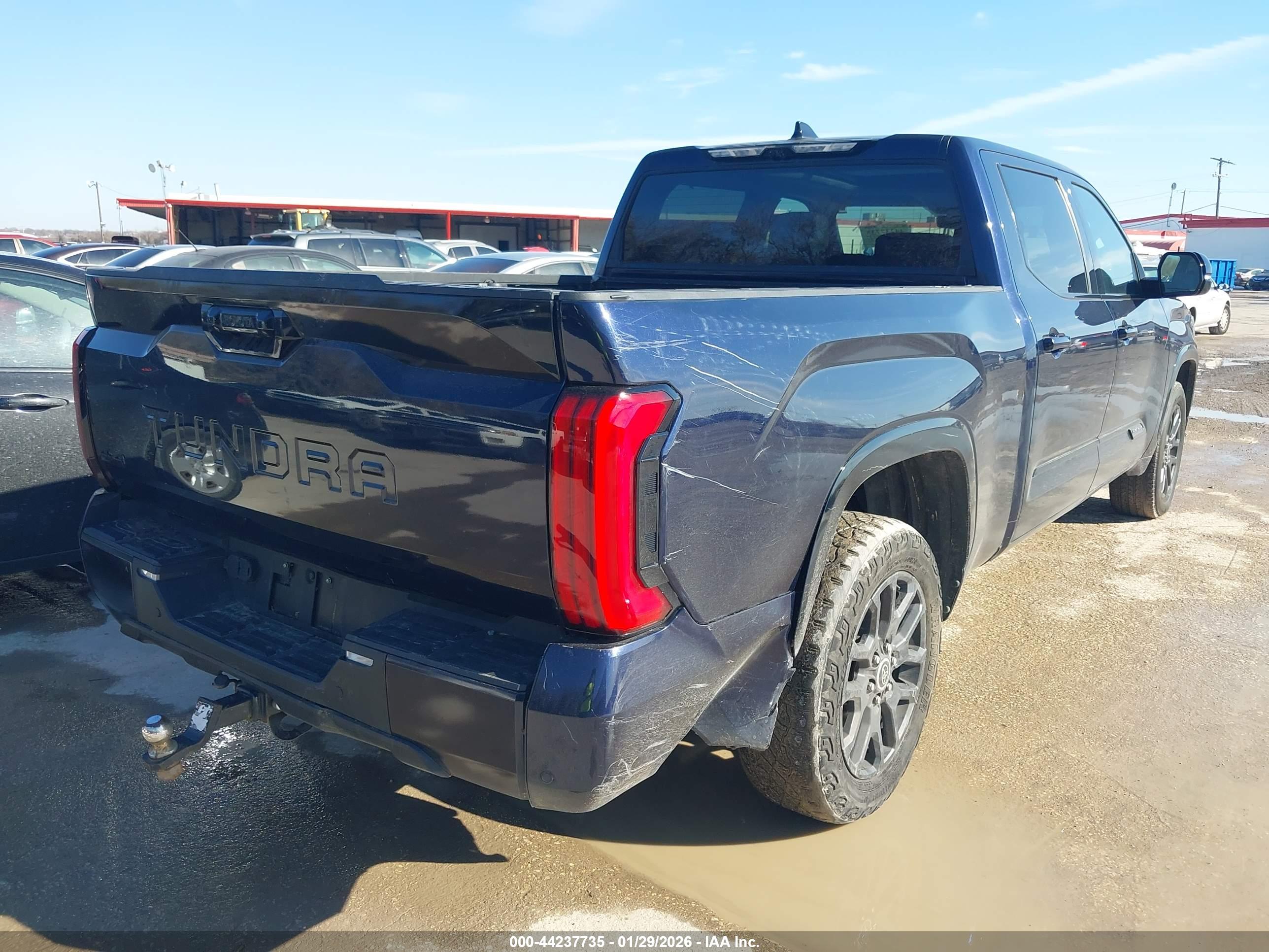 TOYOTA TUNDRA image 4