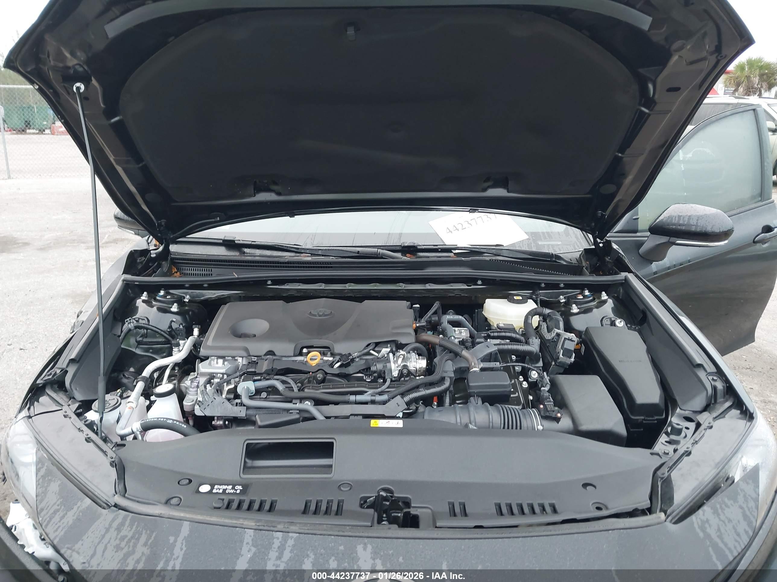 TOYOTA CAMRY image 10