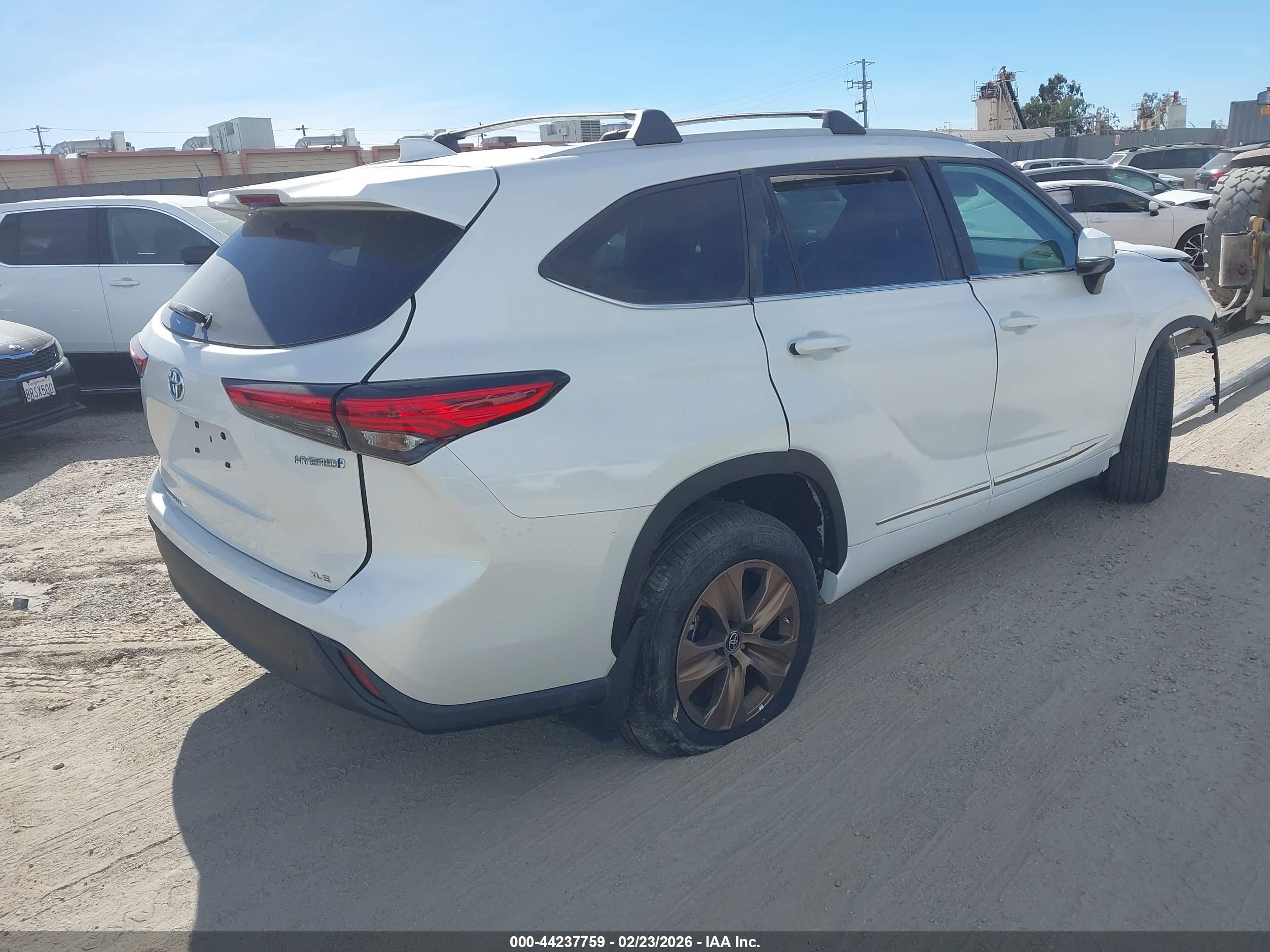TOYOTA HIGHLANDER image 4