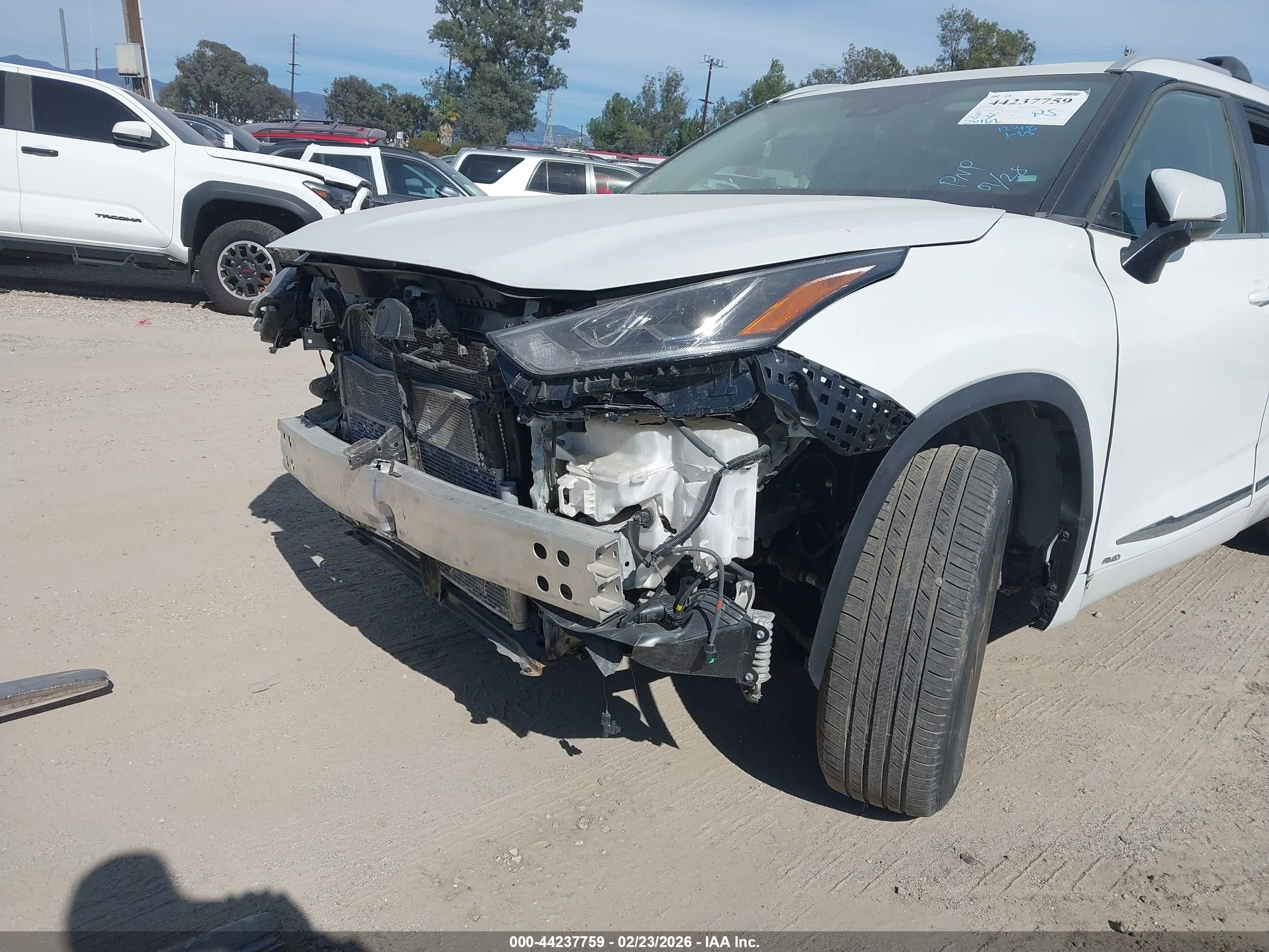 TOYOTA HIGHLANDER image 6