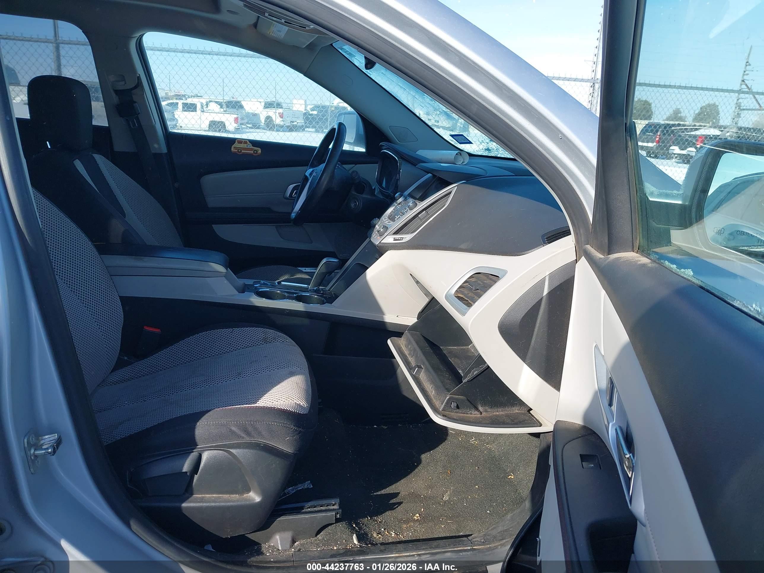 GMC TERRAIN image 5