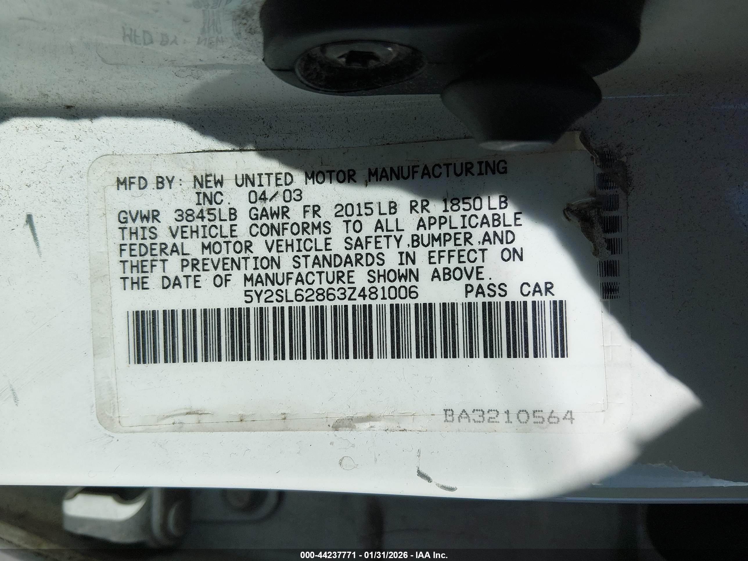 PONTIAC VIBE image 9