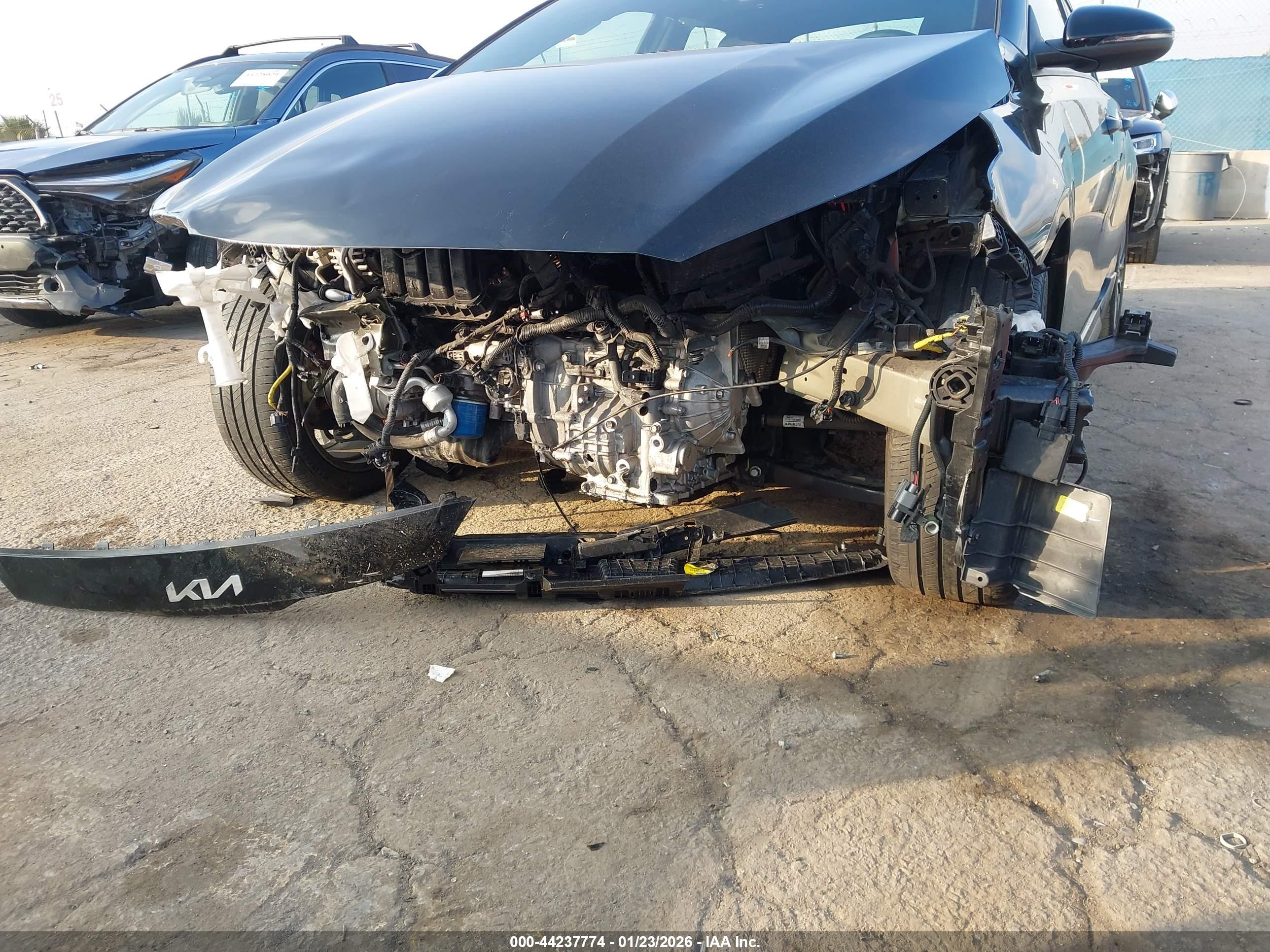 KIA FORTE image 6