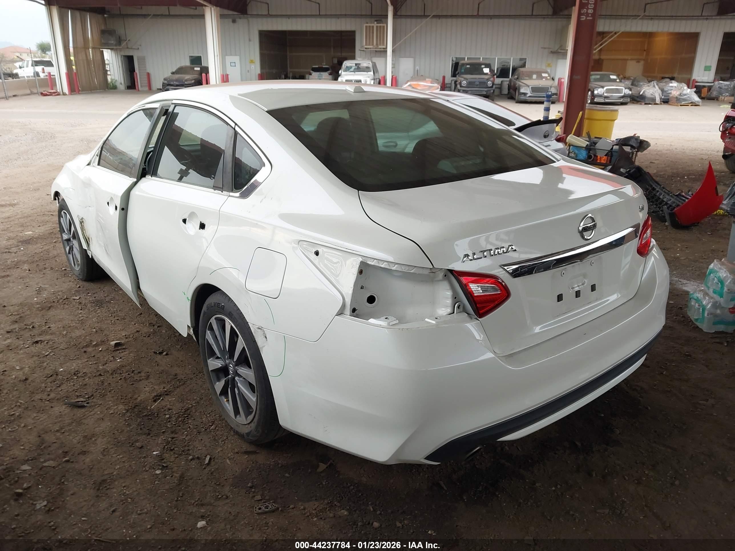NISSAN ALTIMA image 3