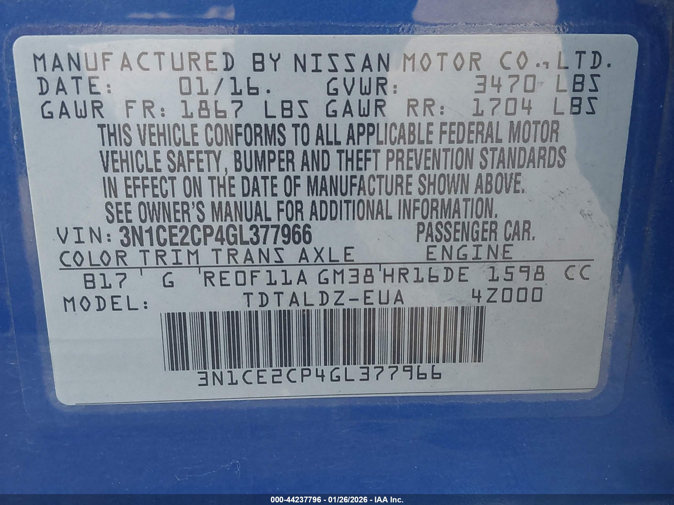 NISSAN VERSA image 9