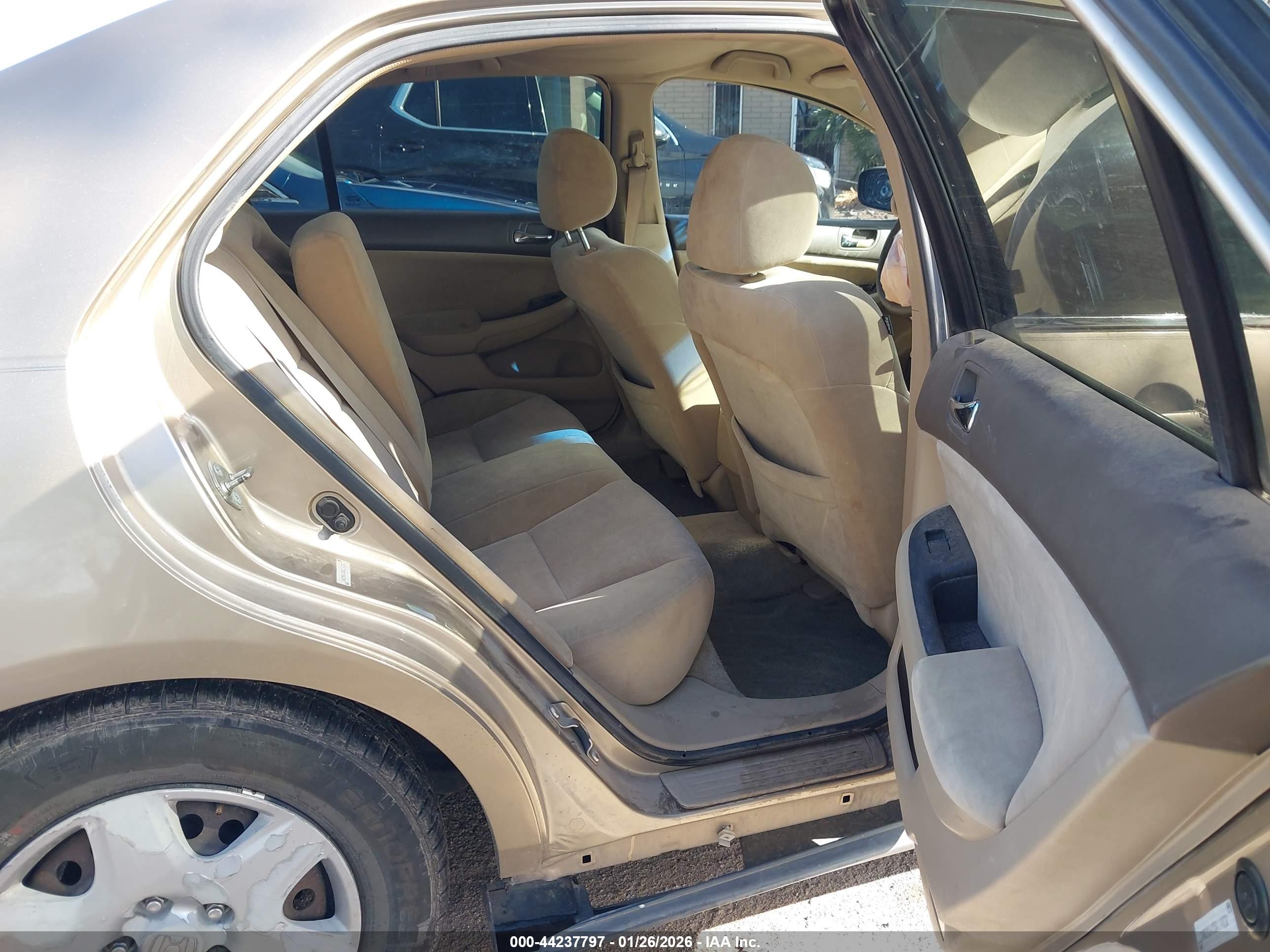 HONDA ACCORD image 8