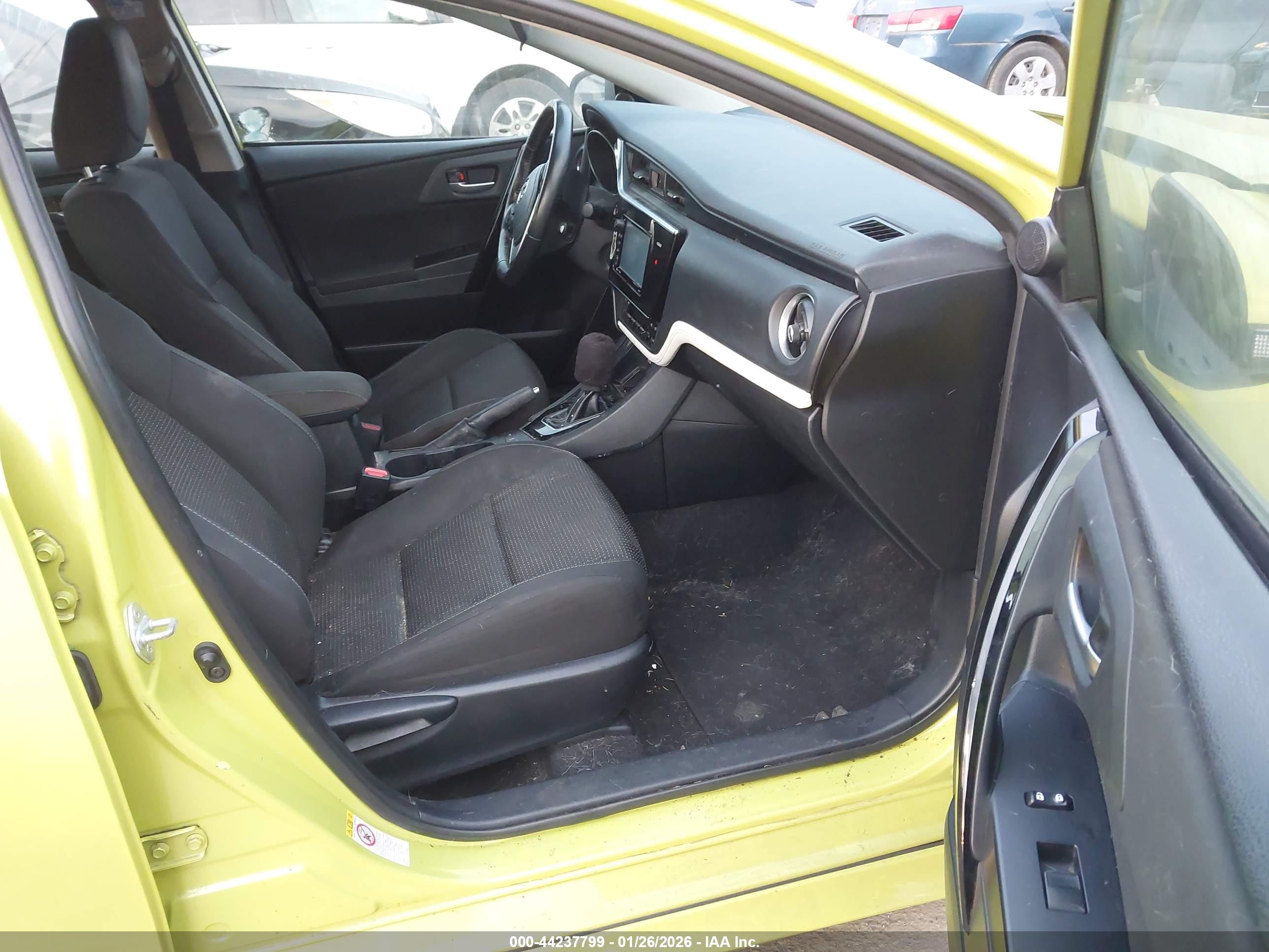 TOYOTA COROLLA image 5