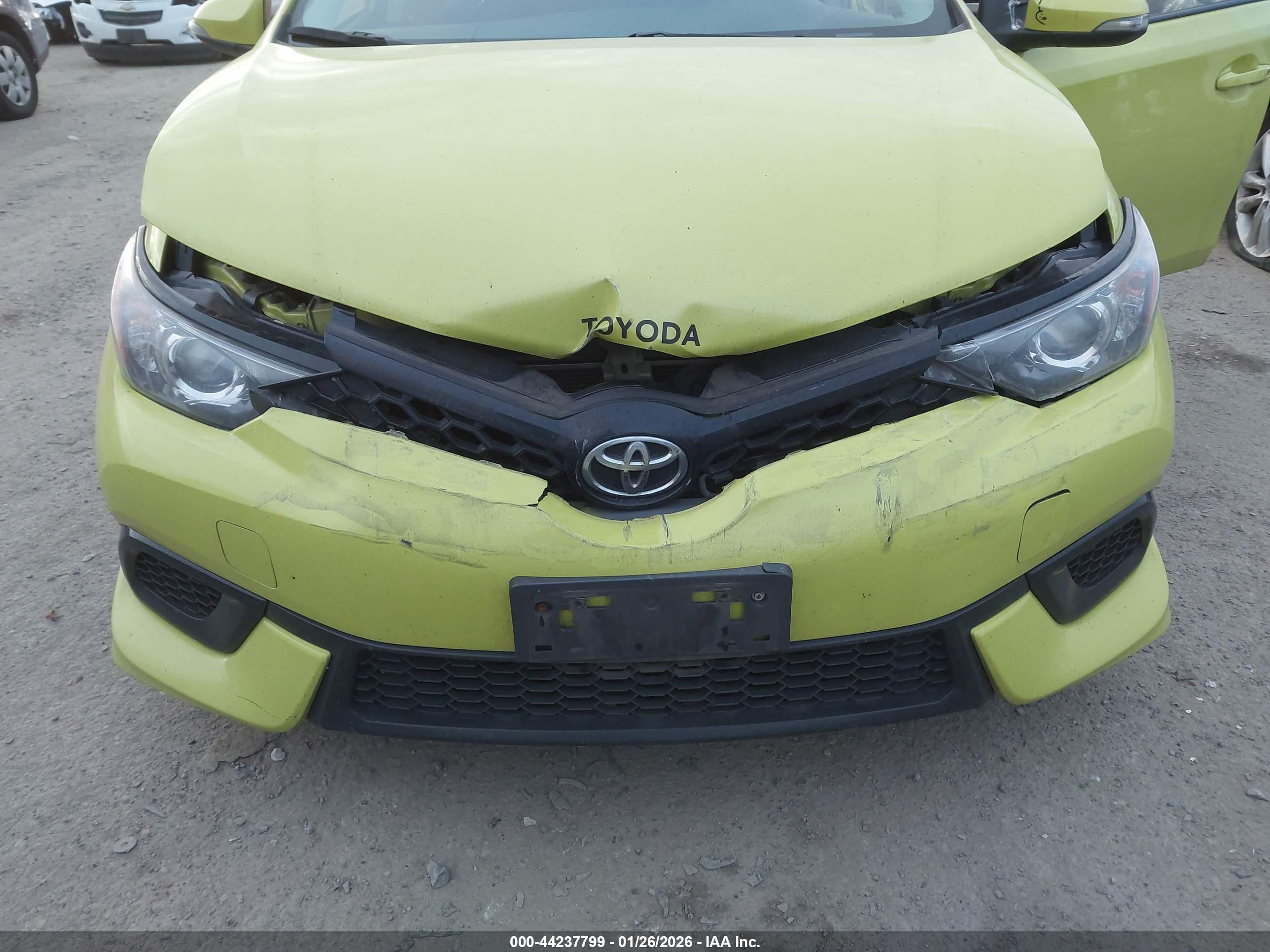 TOYOTA COROLLA image 6