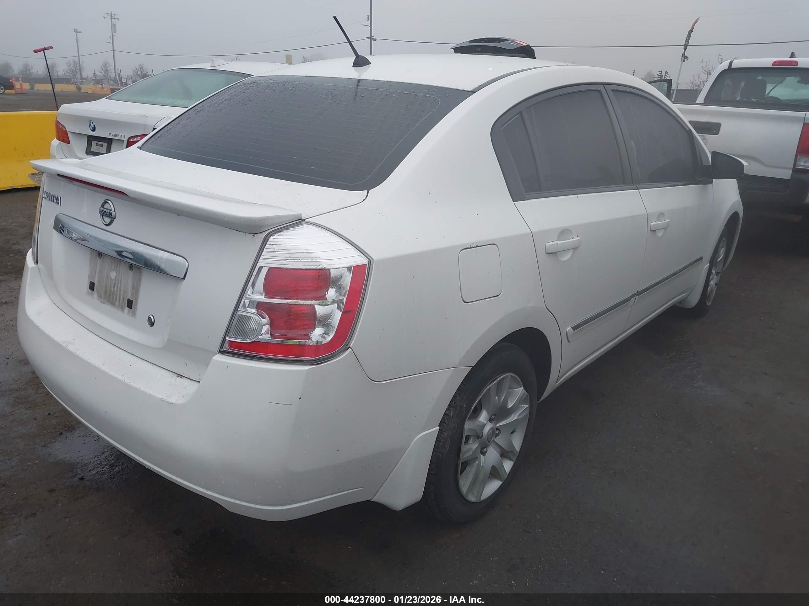 NISSAN SENTRA image 4
