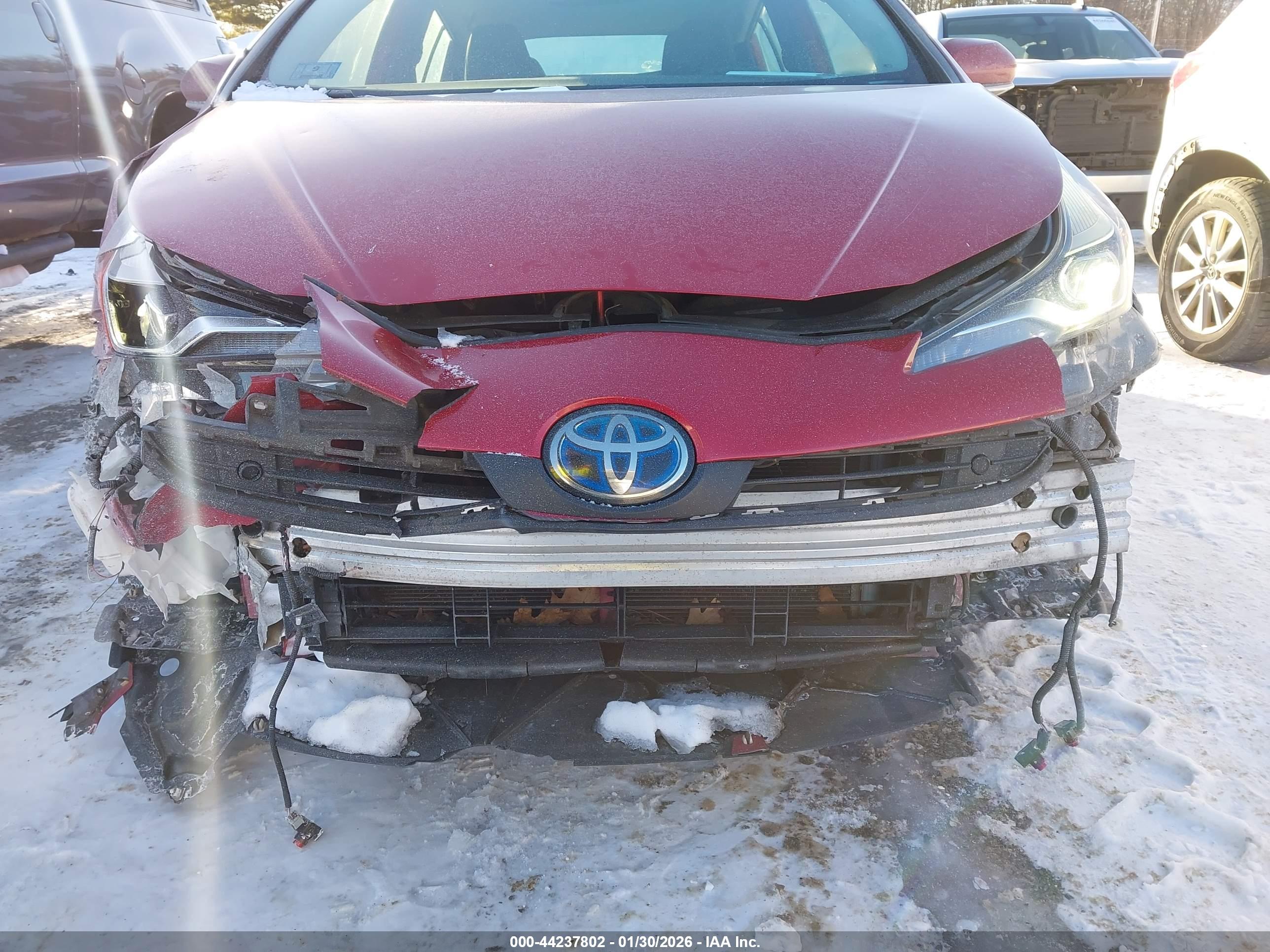 TOYOTA PRIUS image 6
