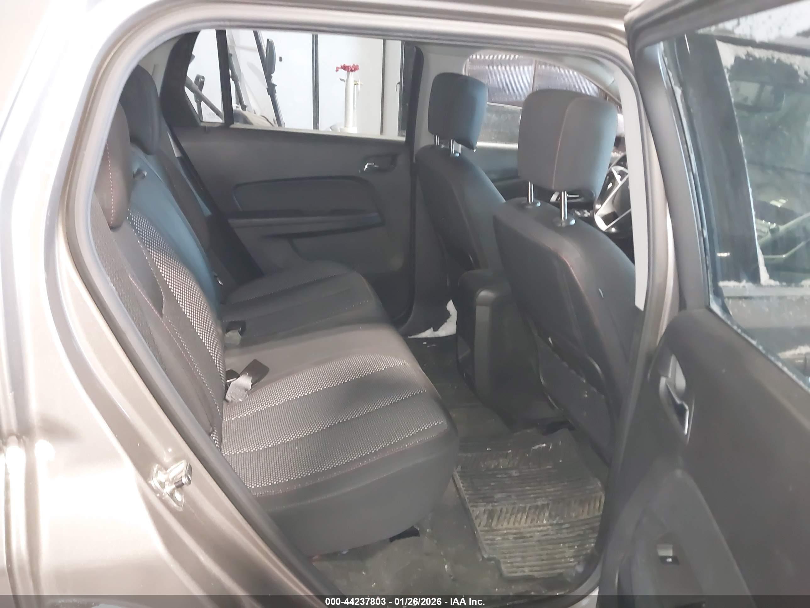 GMC TERRAIN image 8