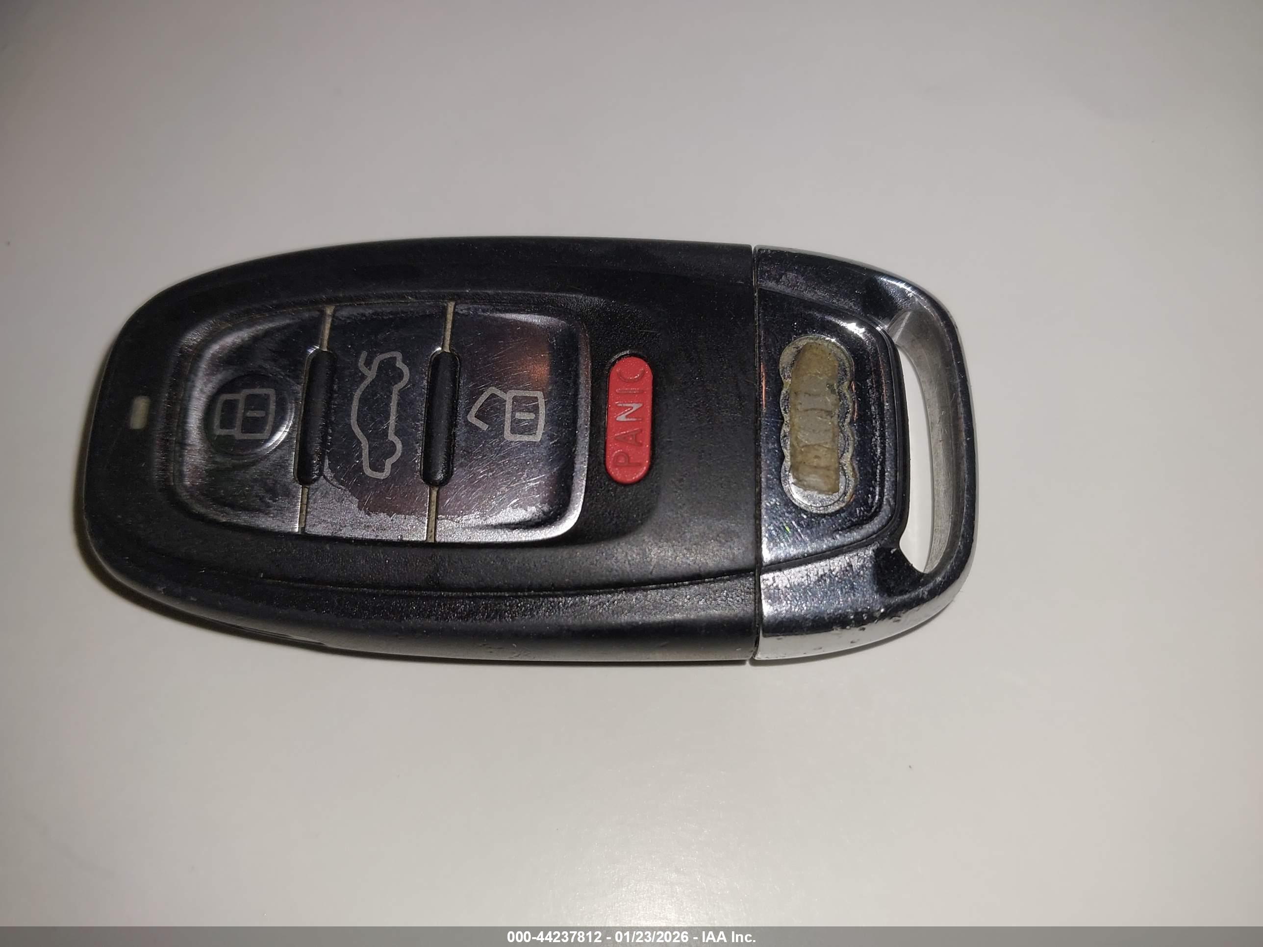 AUDI A4 image 11