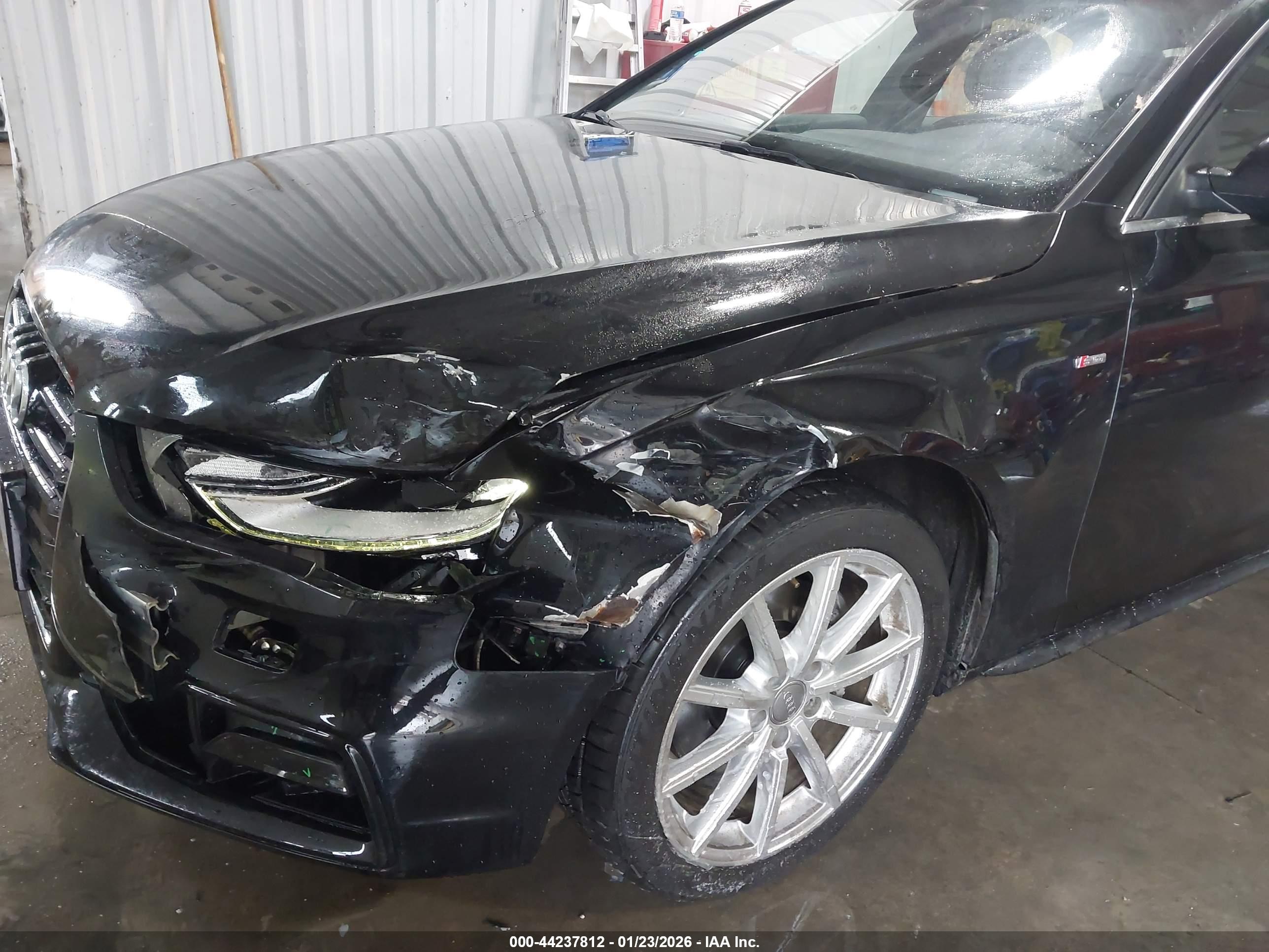 AUDI A4 image 6