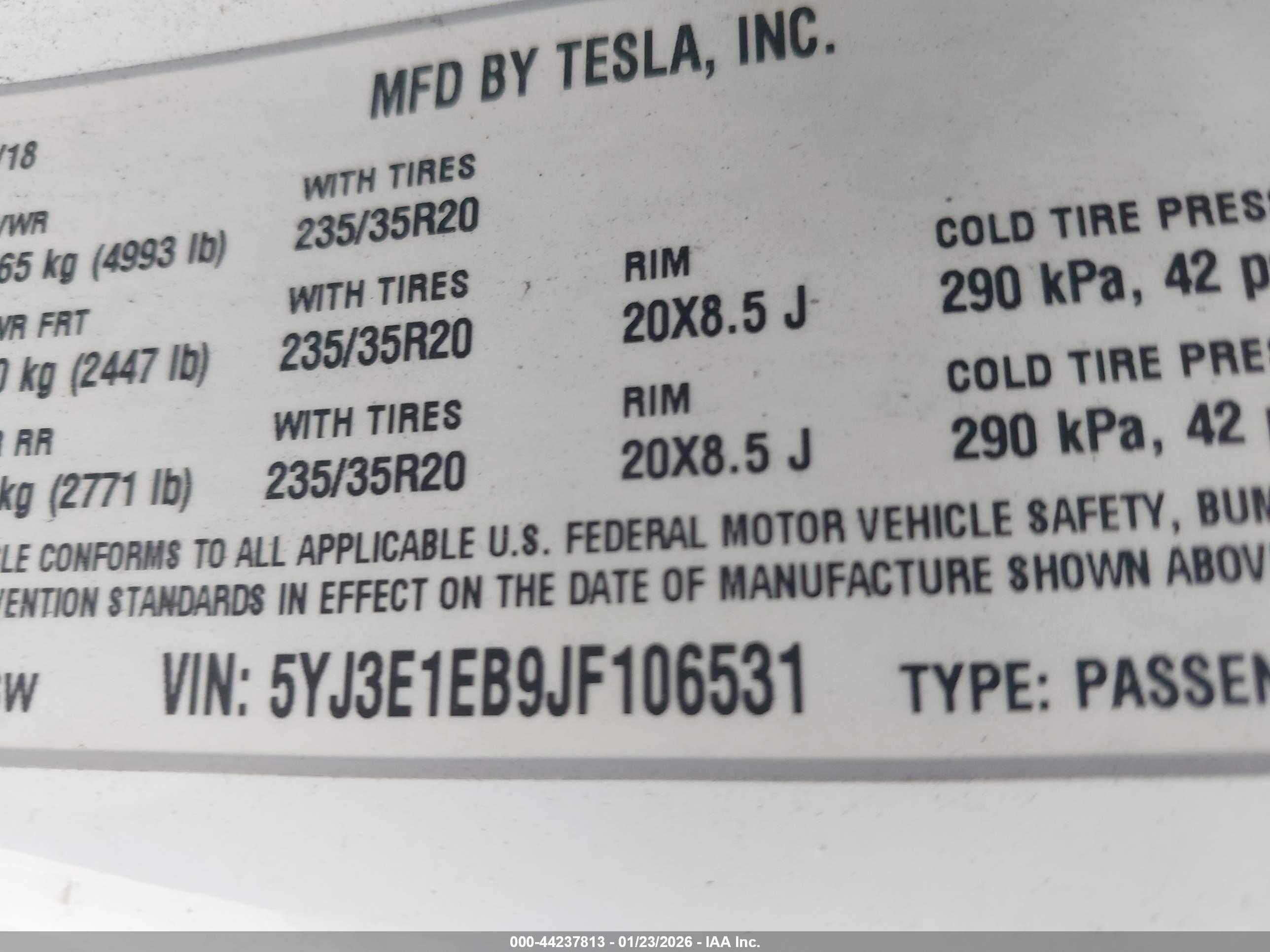 TESLA MODEL image 9