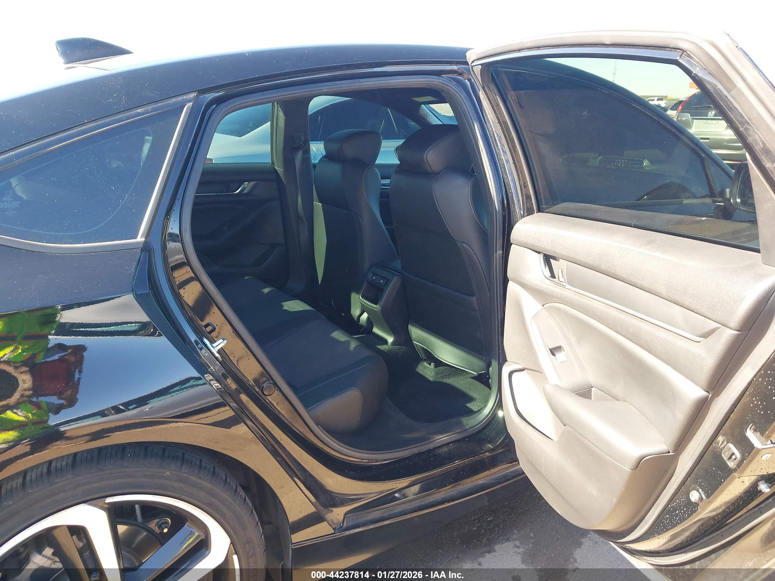 HONDA ACCORD image 8
