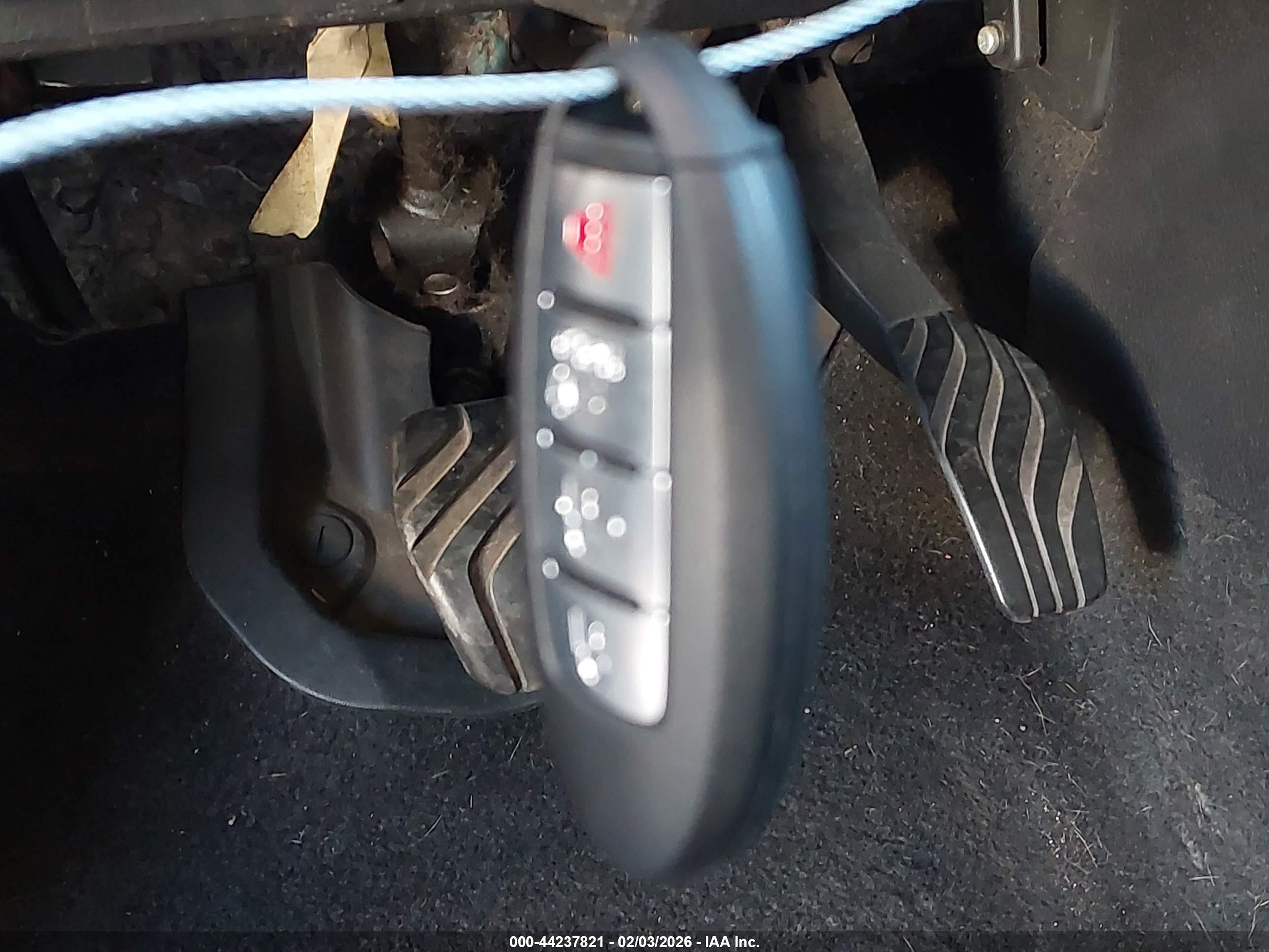NISSAN ROGUE image 11