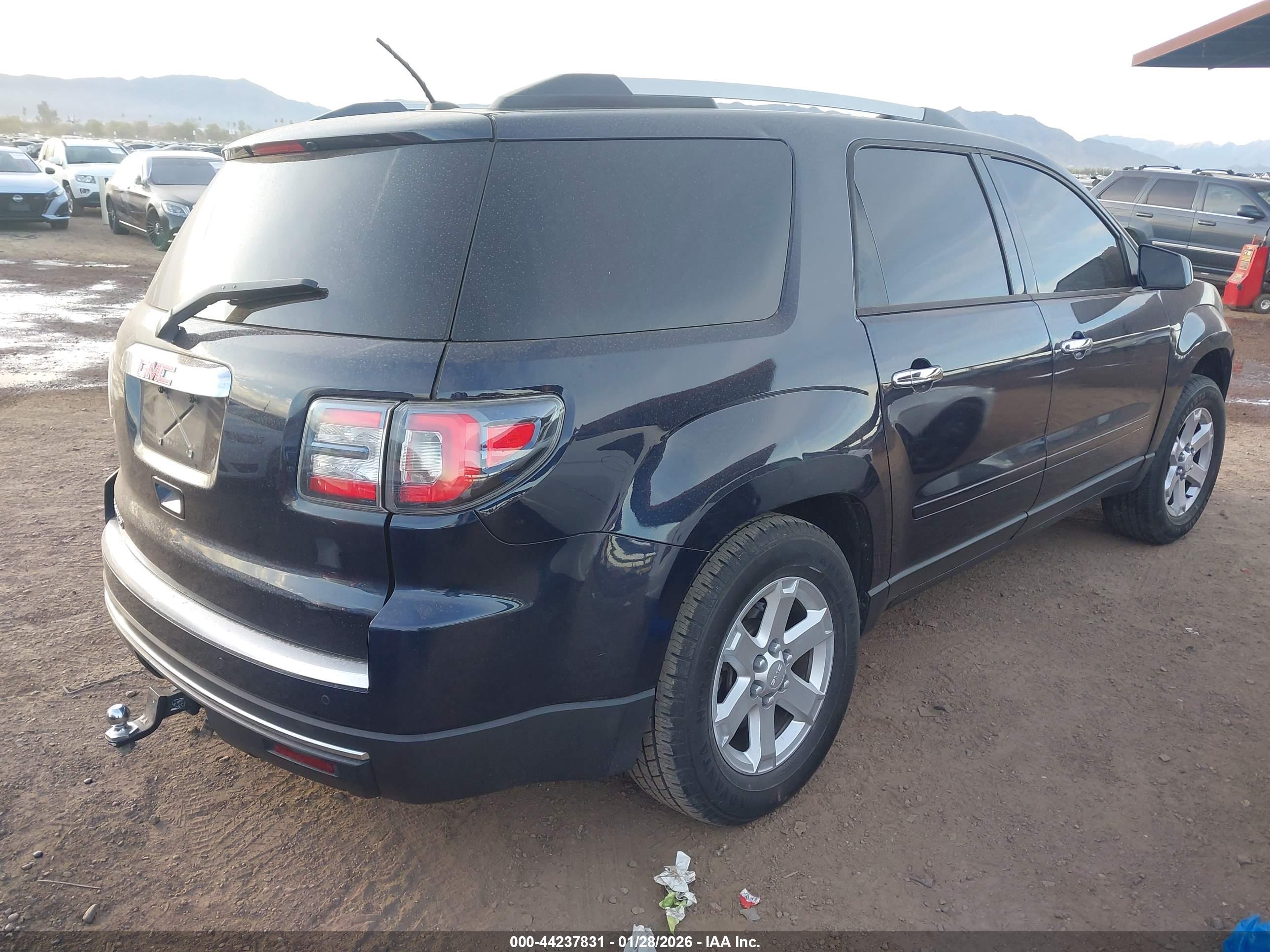 GMC ACADIA image 4