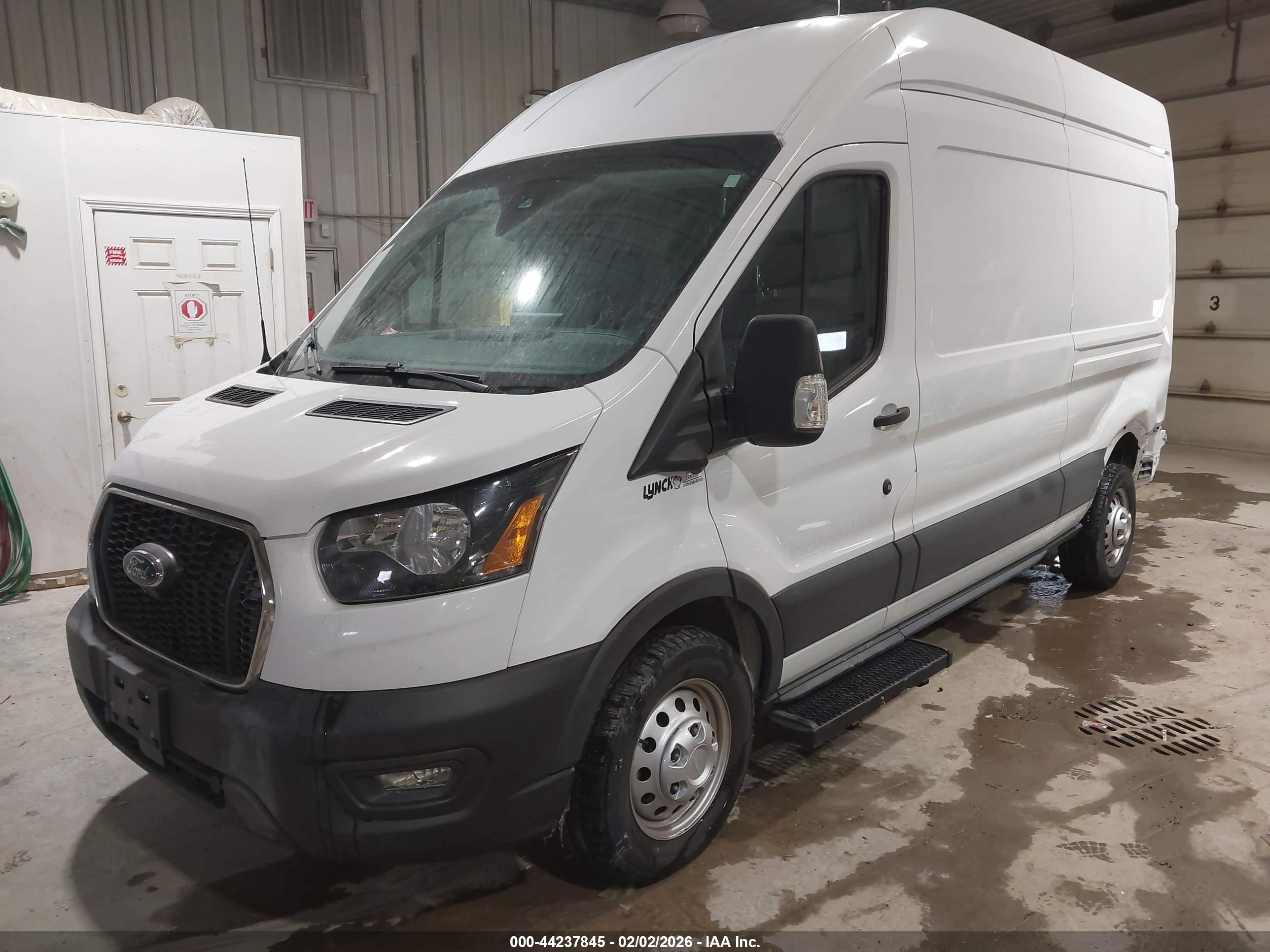 FORD TRANSIT-350 image 2